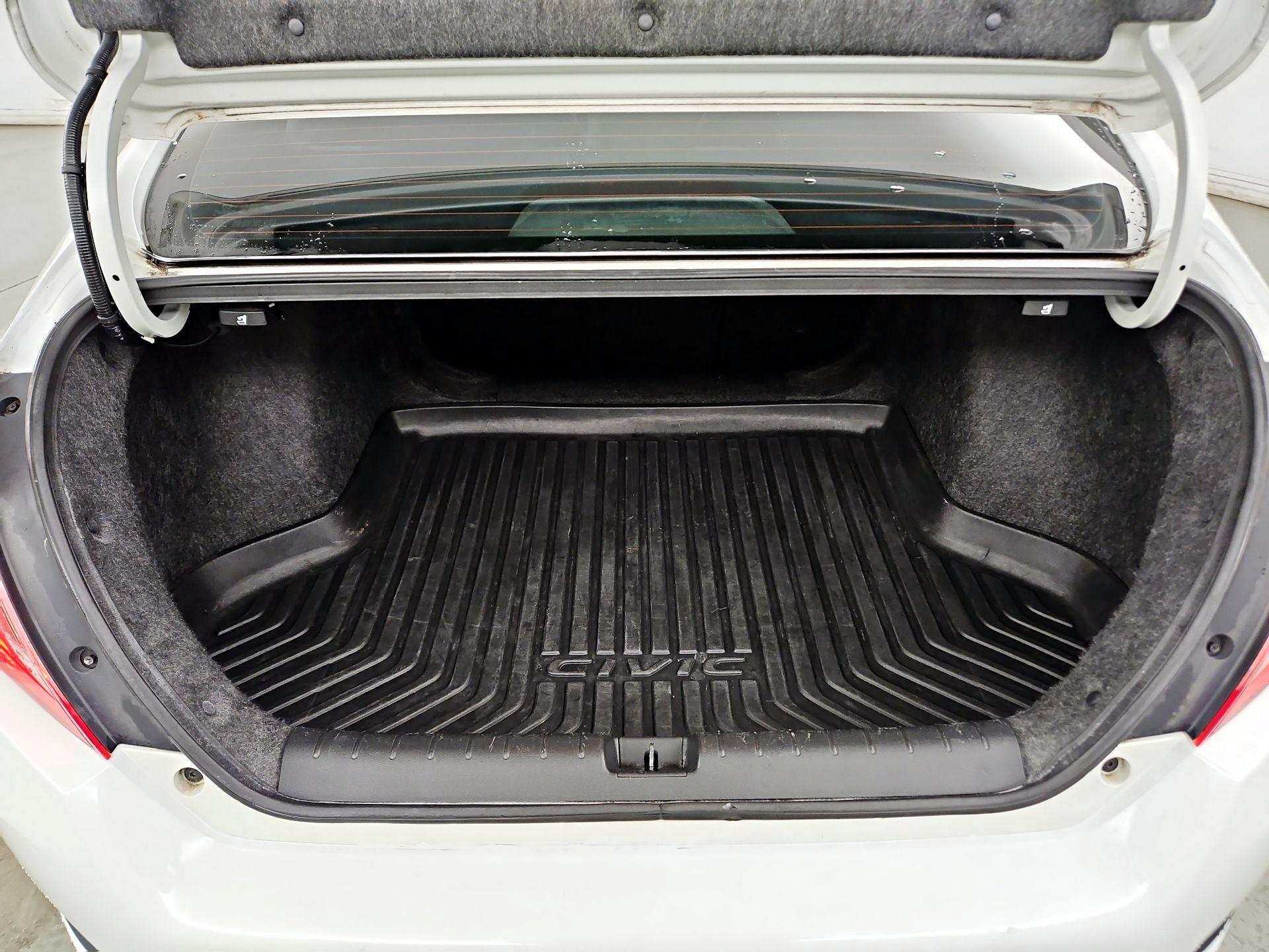 Thumbnail: 2016 Honda Civic - 20