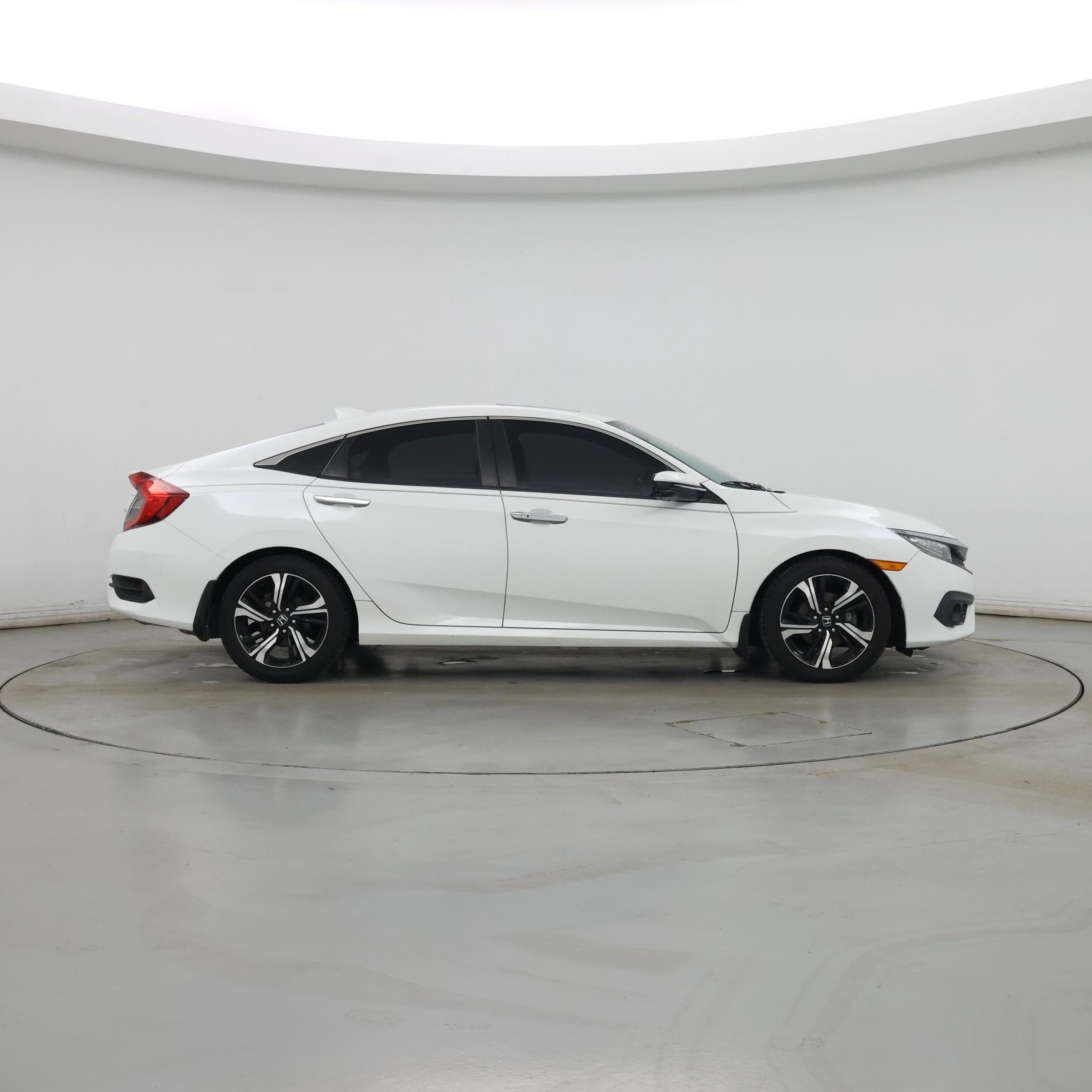 Thumbnail: 2016 Honda Civic - 7