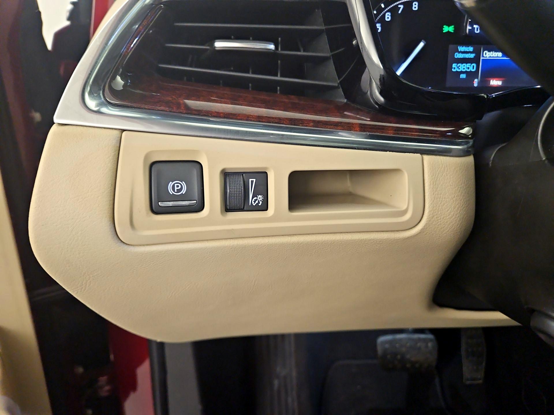 Thumbnail: 2017 Cadillac XT5 - 13