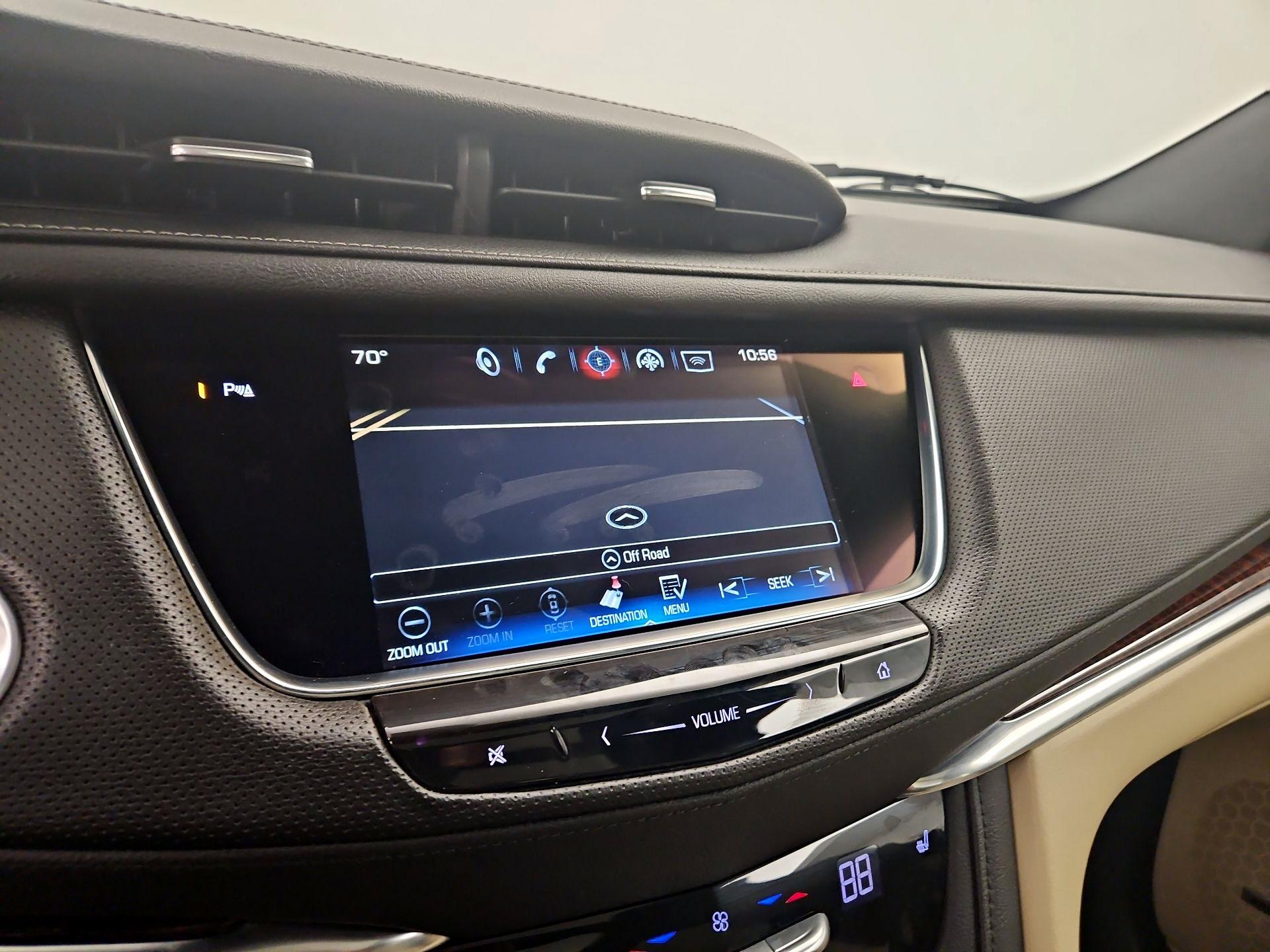 Thumbnail: 2017 Cadillac XT5 - 14