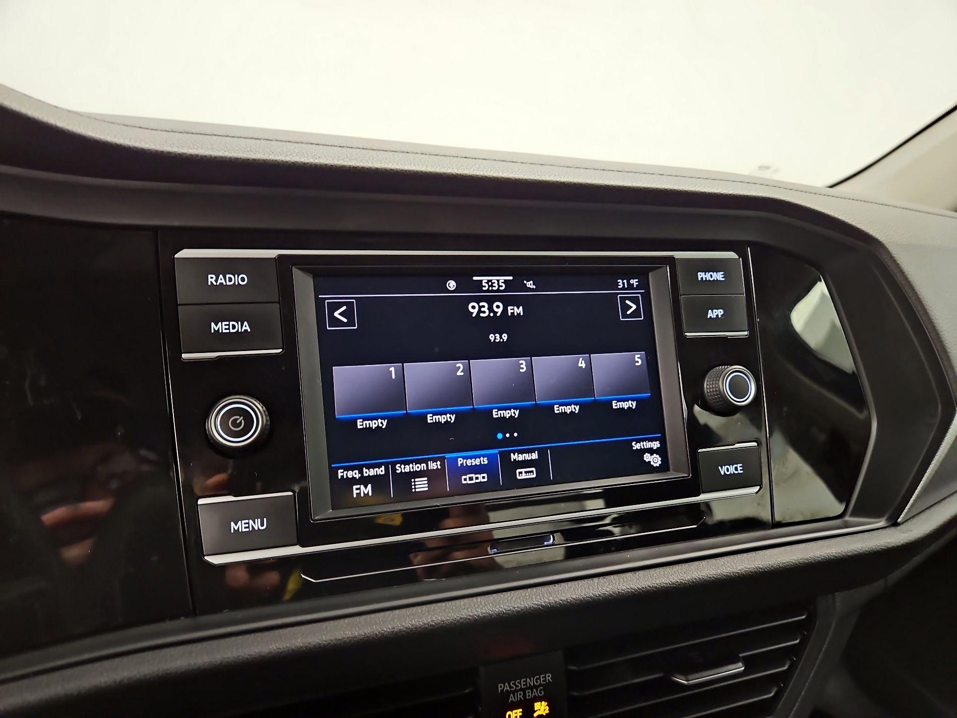 Thumbnail: 2021 Volkswagen Jetta - 15