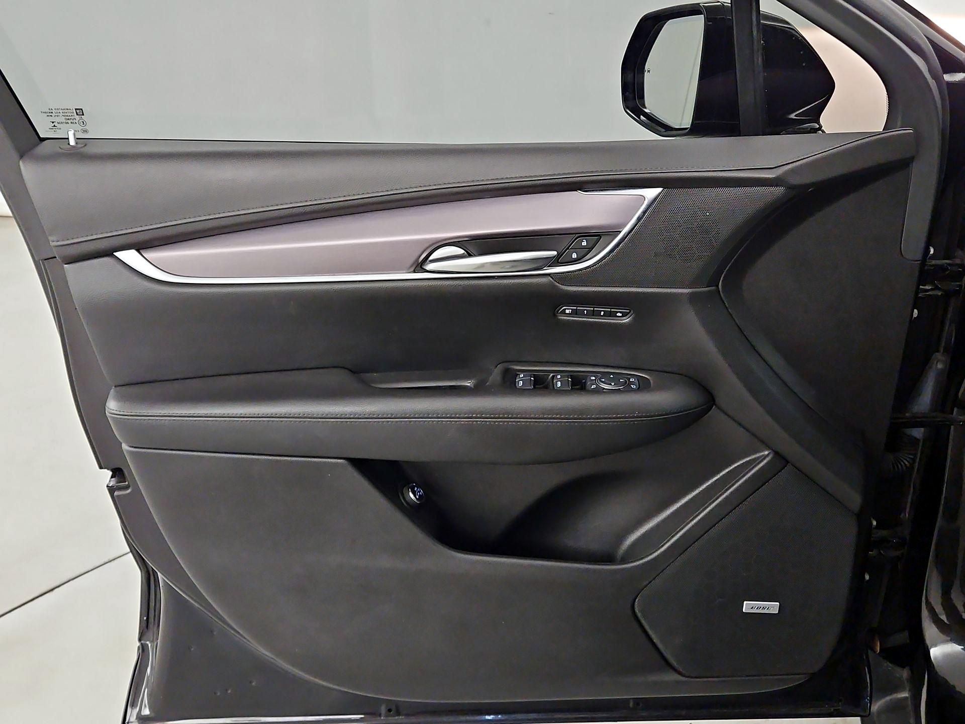 Thumbnail: 2017 Cadillac XT5 - 12