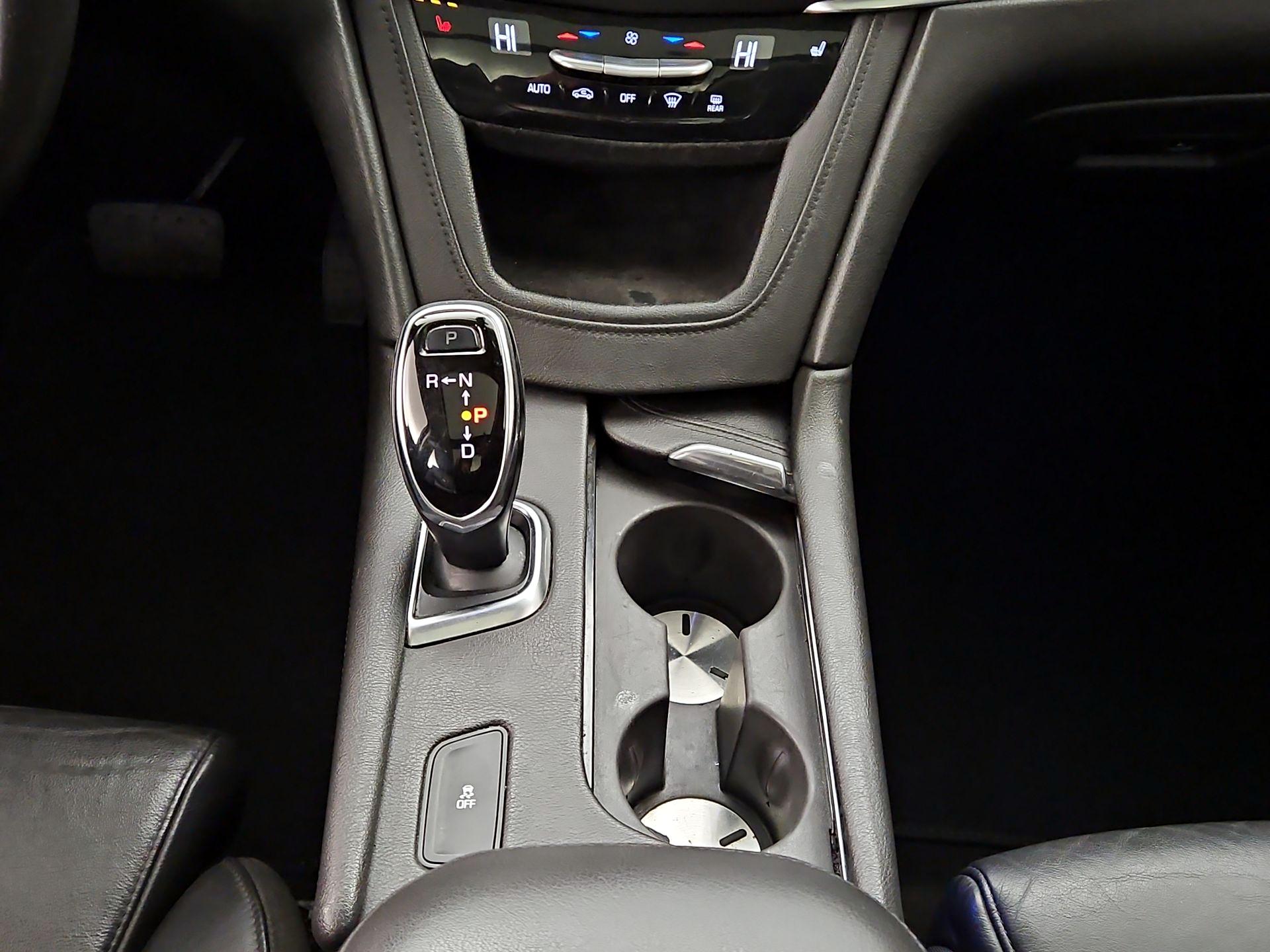 Thumbnail: 2017 Cadillac XT5 - 18