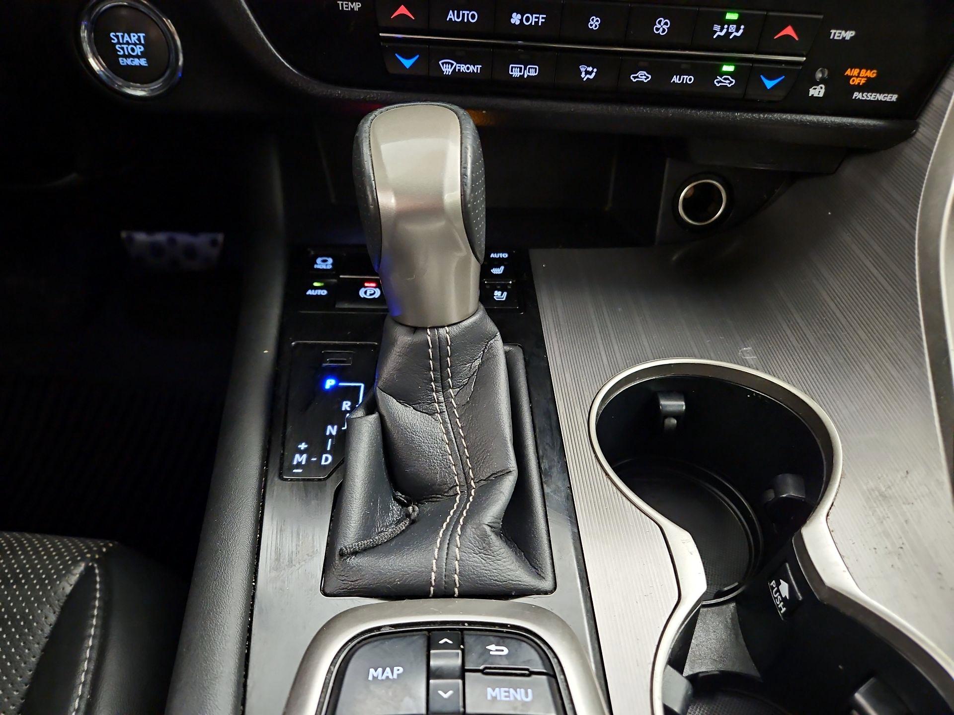 Thumbnail: 2017 Lexus RX - 18