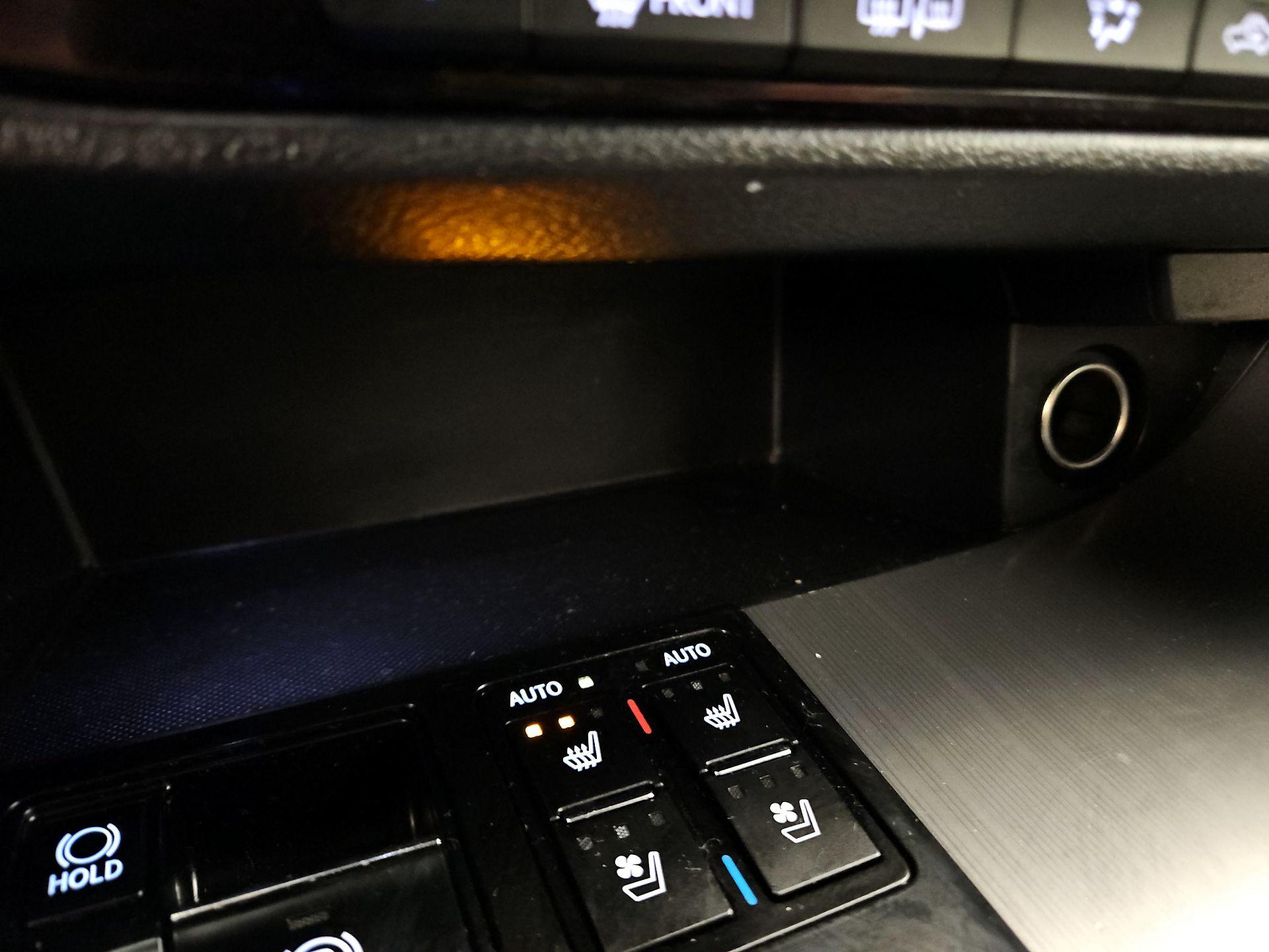 Thumbnail: 2017 Lexus RX - 19