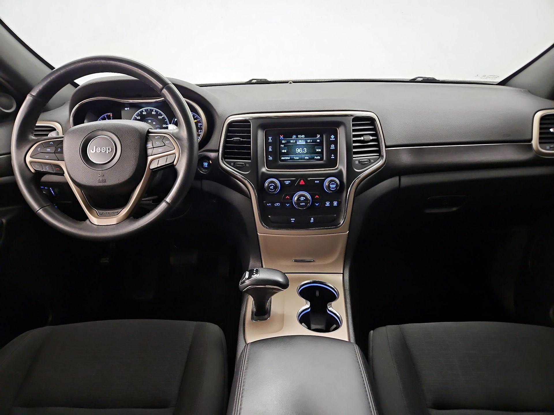 Thumbnail: 2015 Jeep Grand Cherokee - 9