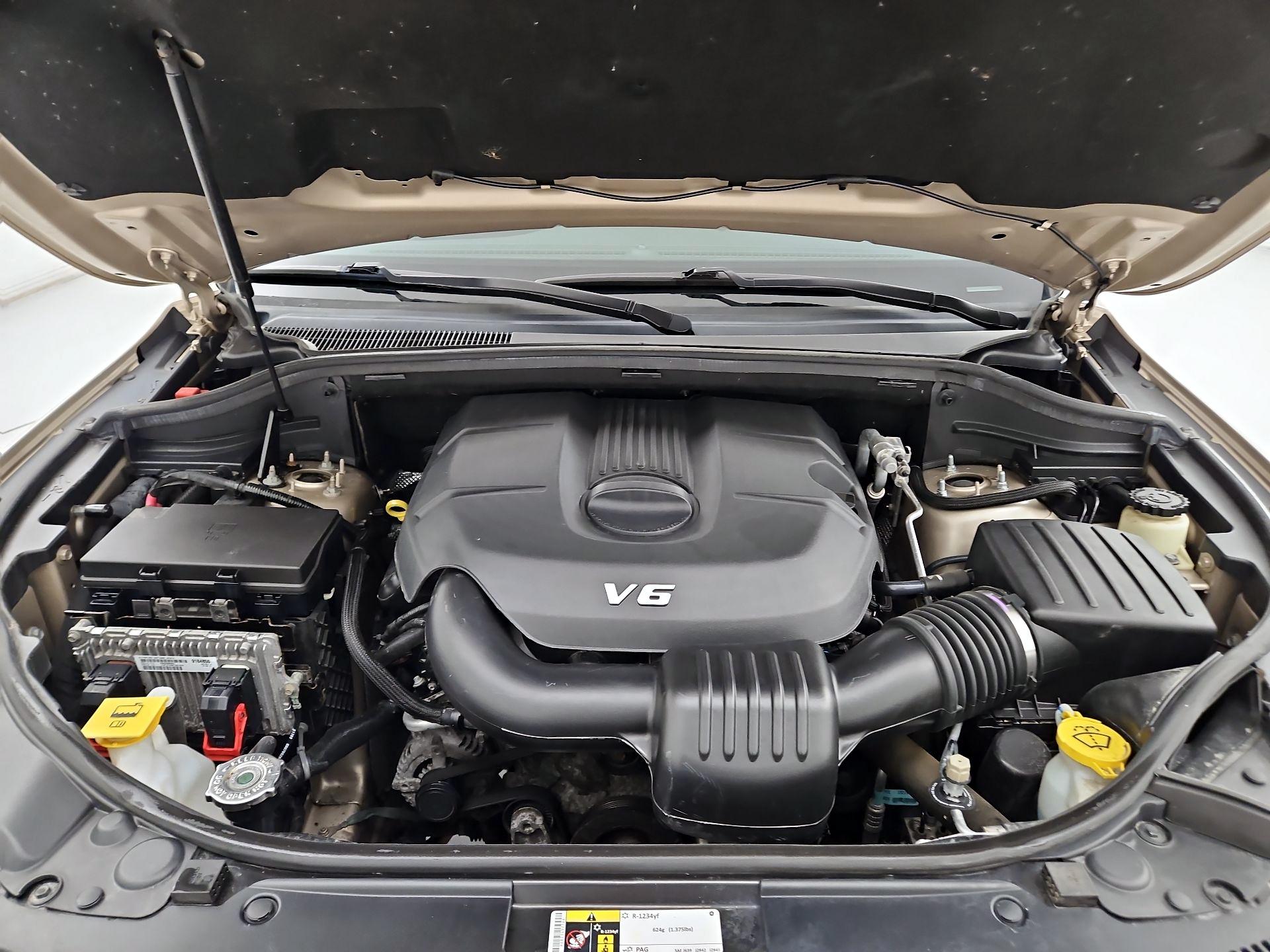 Thumbnail: 2015 Jeep Grand Cherokee - 20