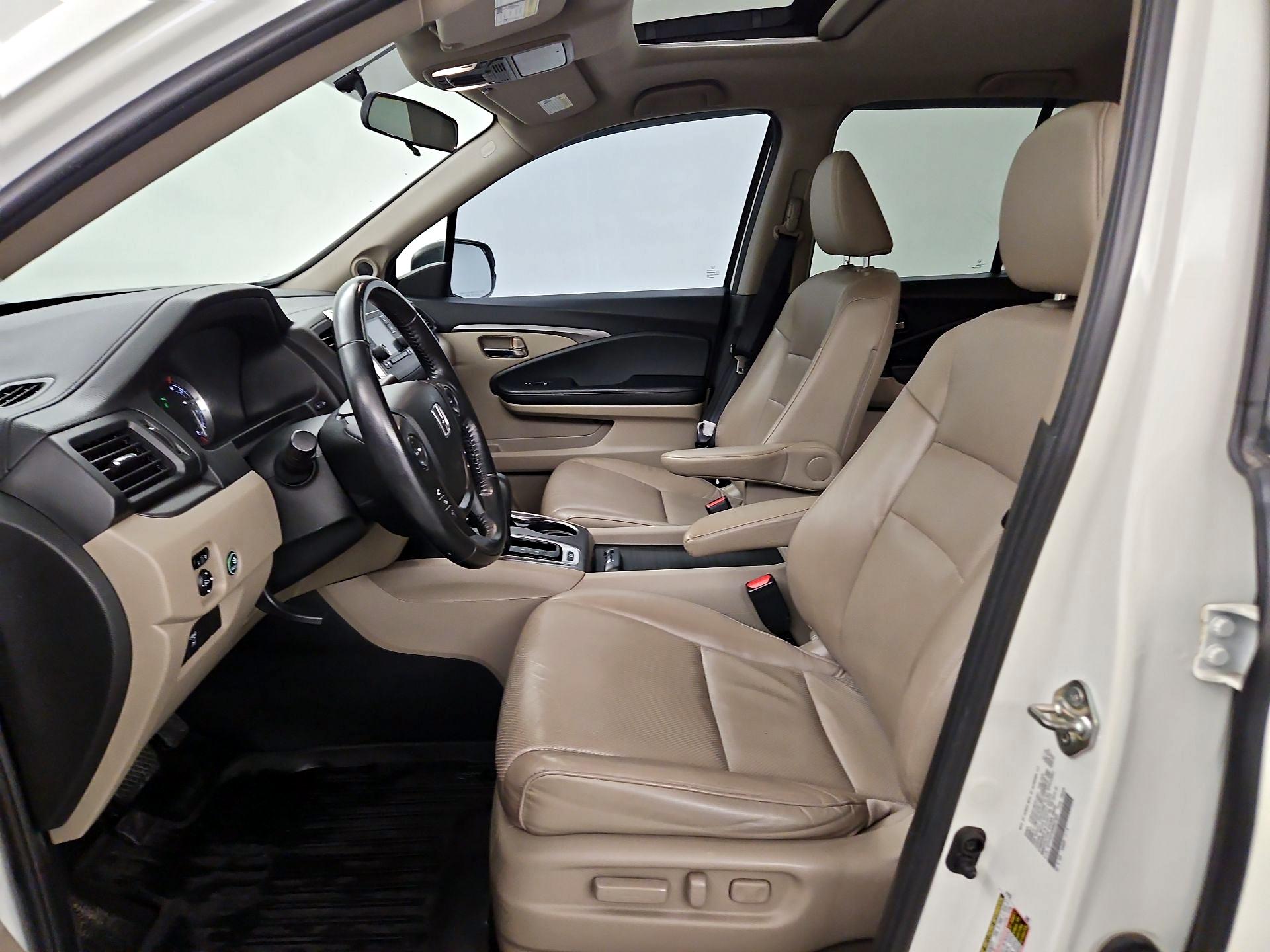 Thumbnail: 2019 Honda Ridgeline - 11