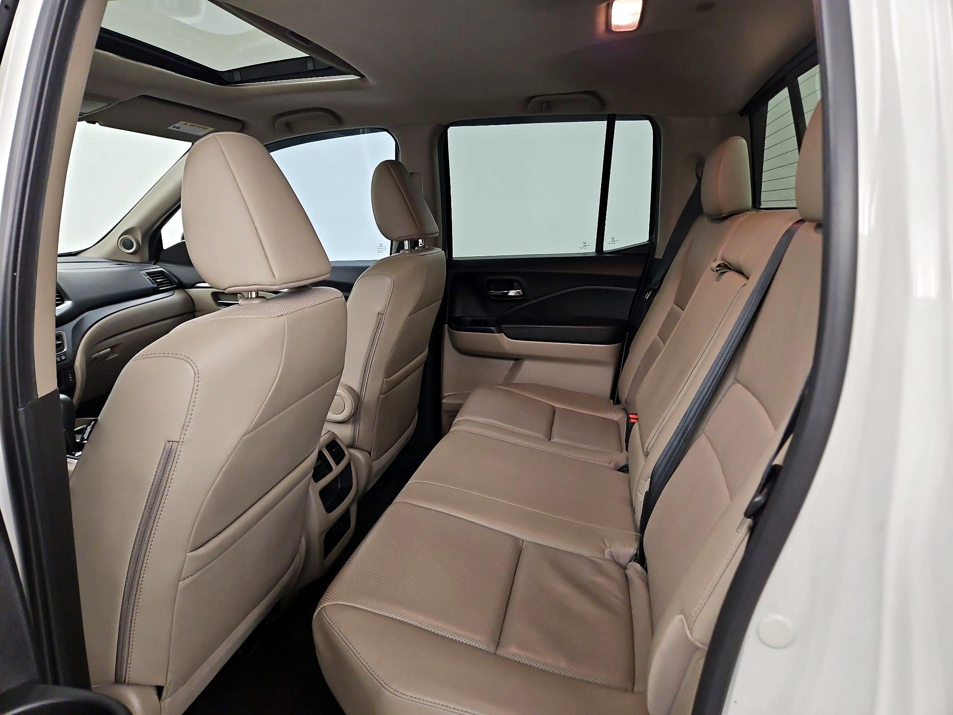 Thumbnail: 2019 Honda Ridgeline - 20