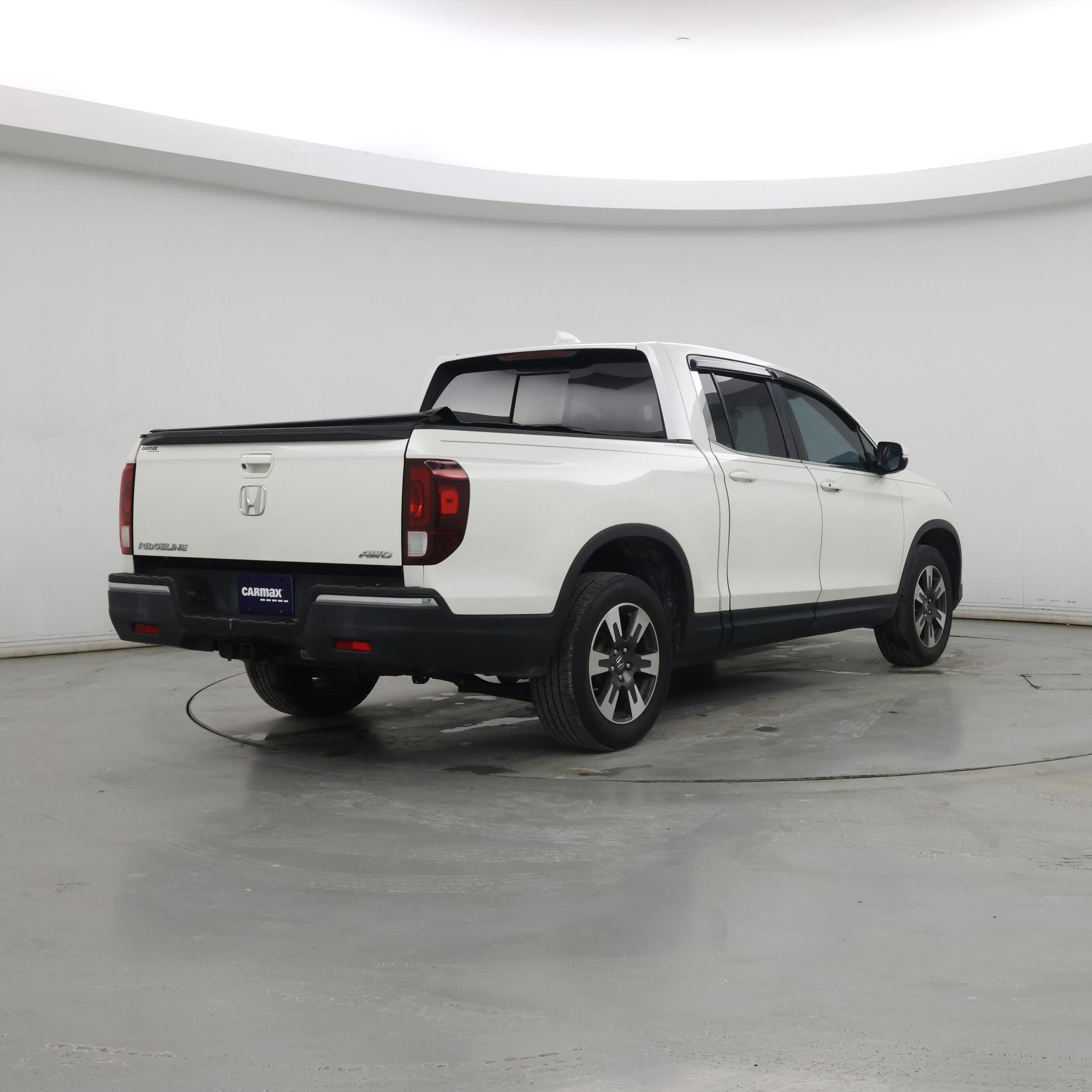 Thumbnail: 2019 Honda Ridgeline - 8