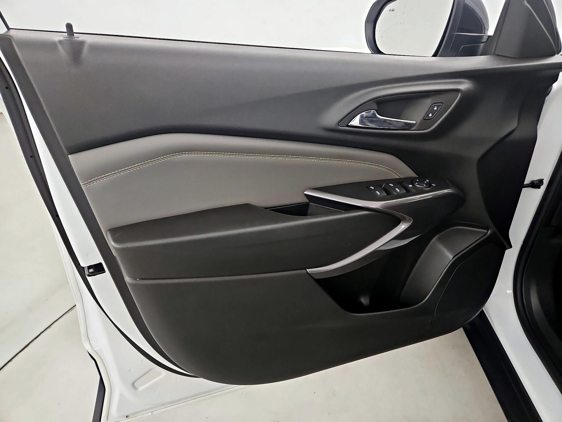 Thumbnail: 2024 Chevrolet Trax - 12