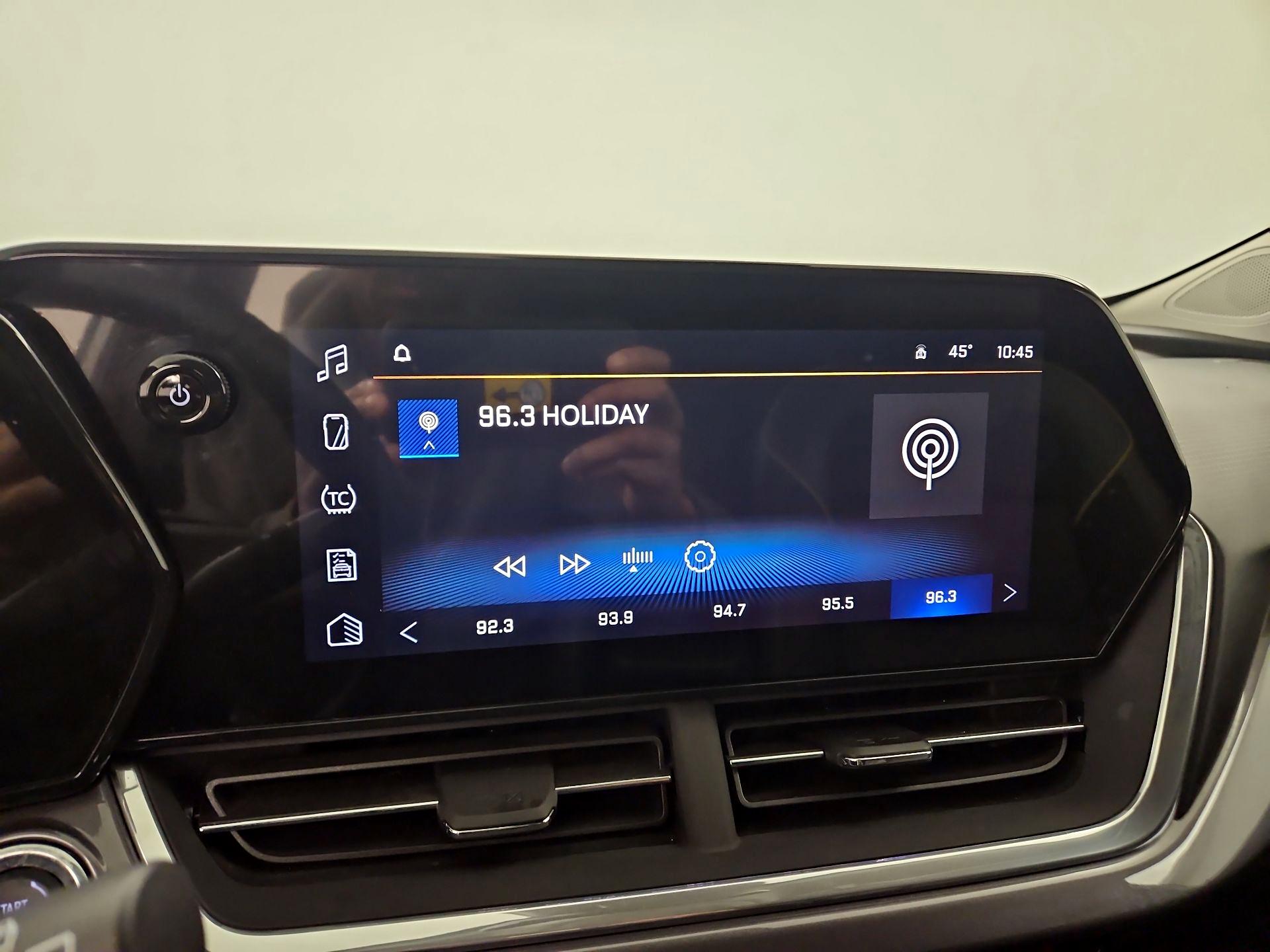 Thumbnail: 2024 Chevrolet Trax - 15