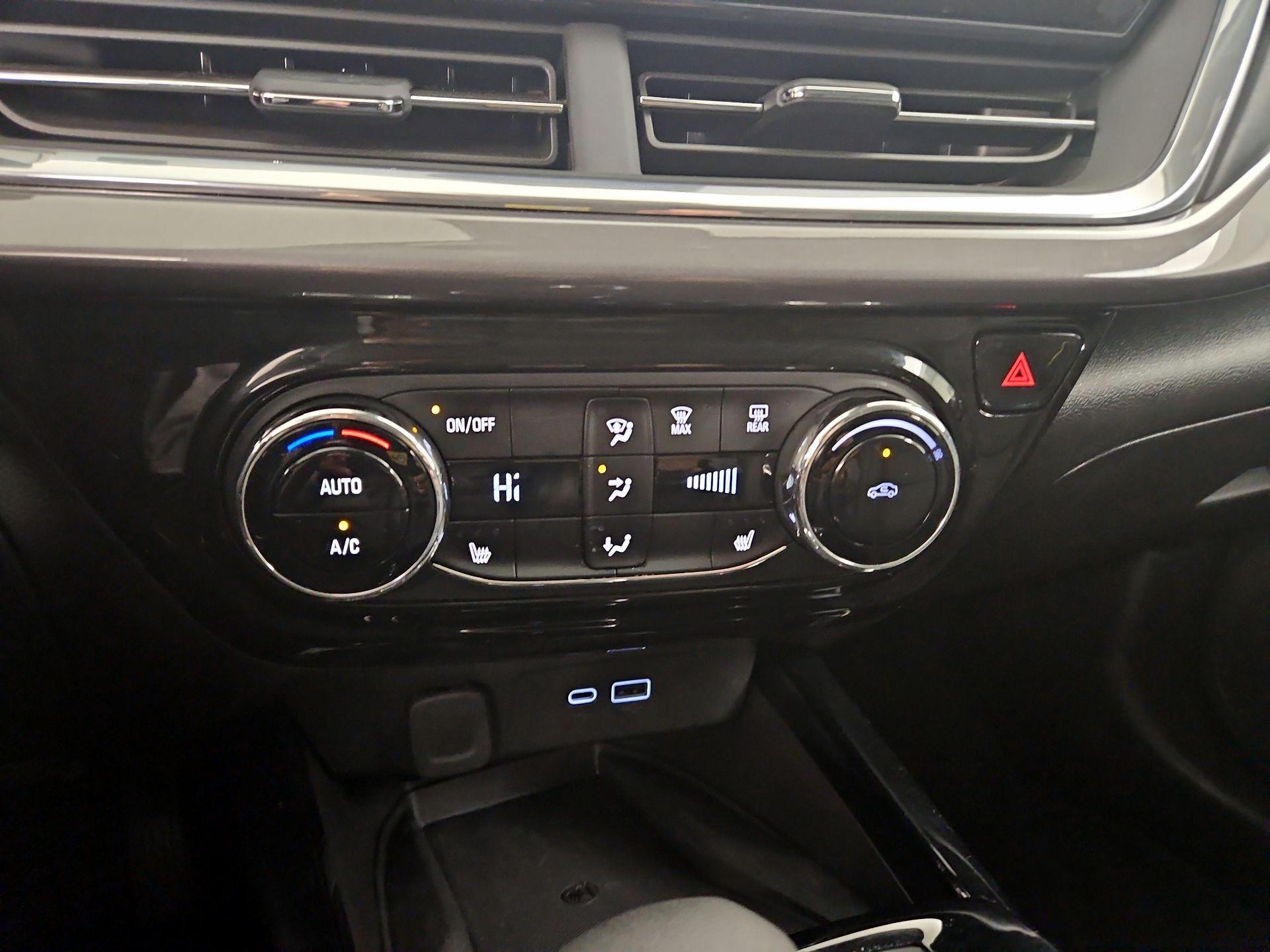 Thumbnail: 2024 Chevrolet Trax - 16