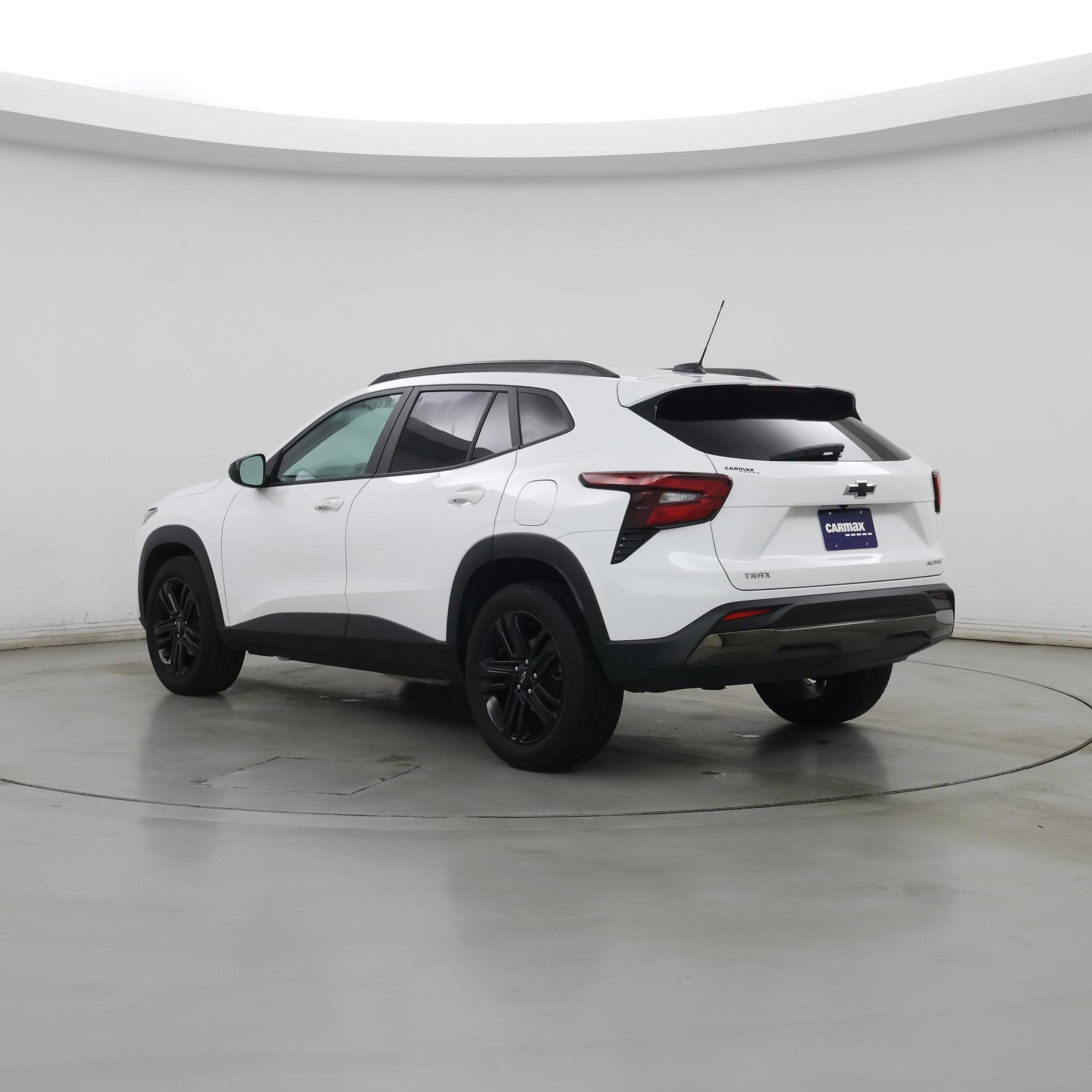 Thumbnail: 2024 Chevrolet Trax - 2