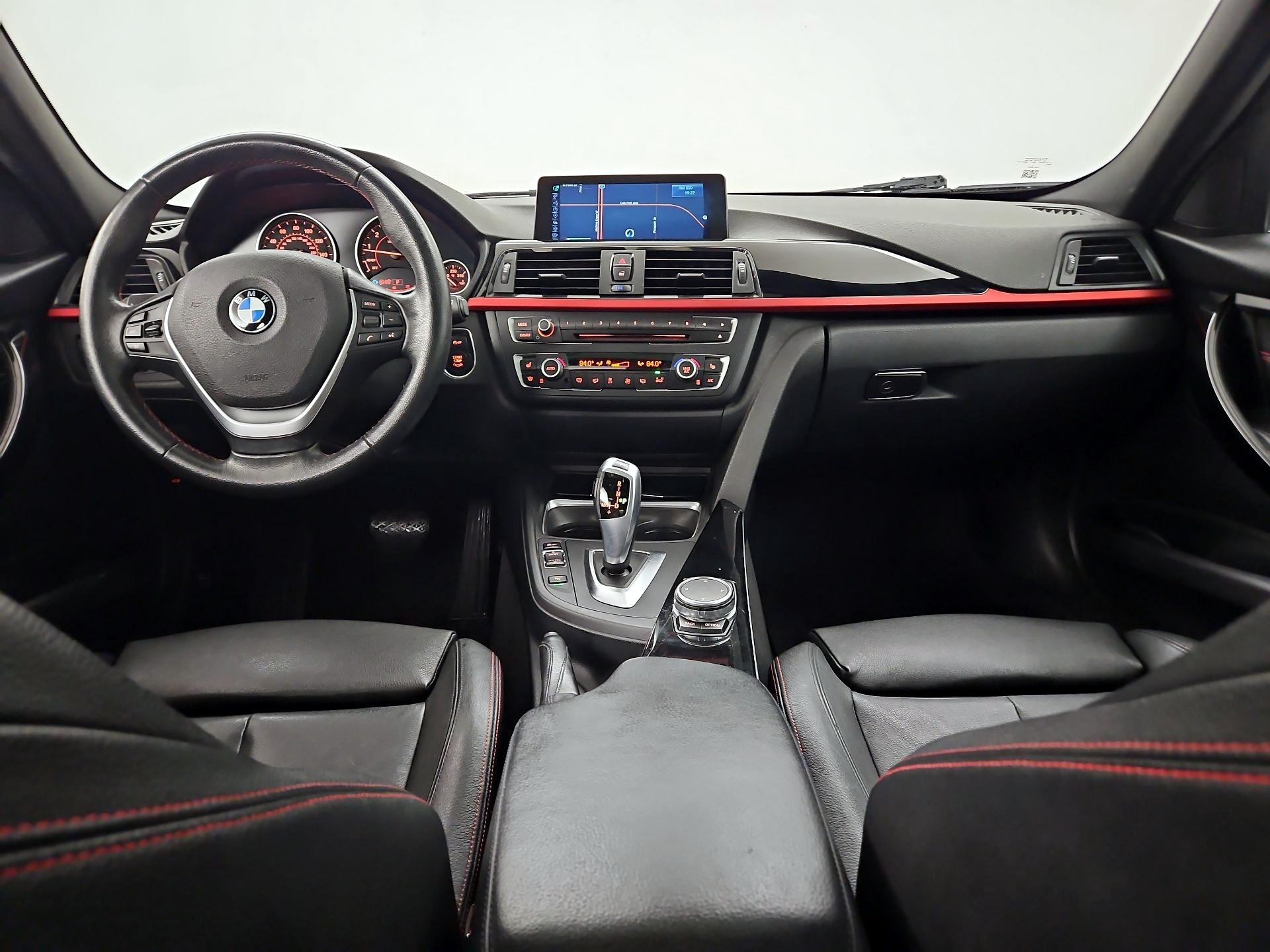 Thumbnail: 2015 BMW 3 Series - 9