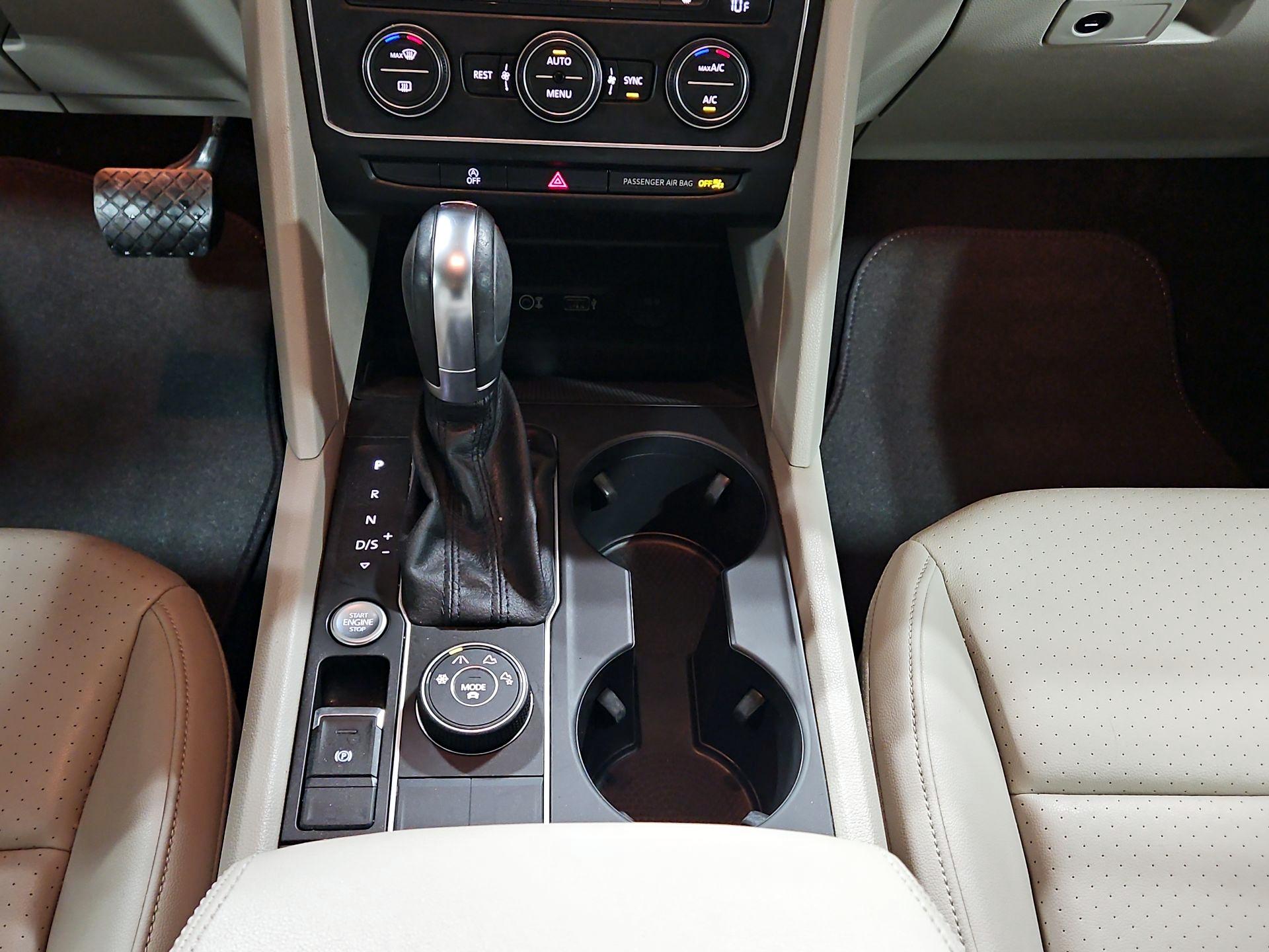 Thumbnail: 2018 Volkswagen Atlas - 17