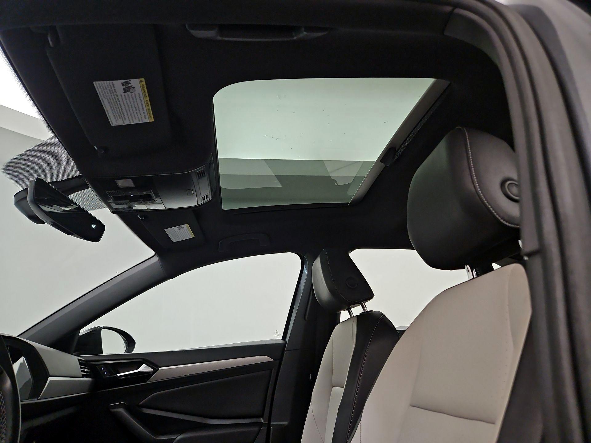 Thumbnail: 2019 Volkswagen Jetta - 19