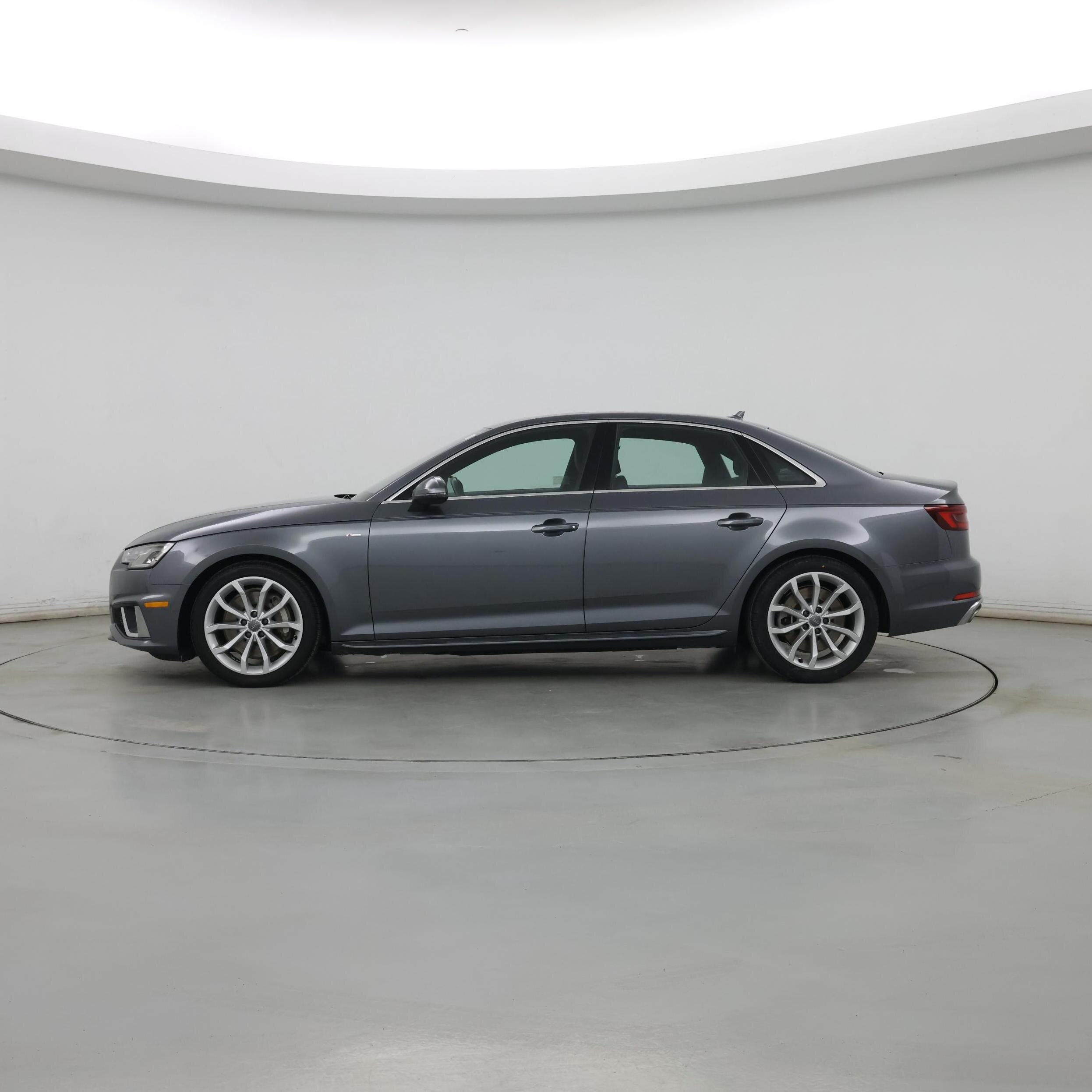 Thumbnail: 2019 Audi A4 - 3