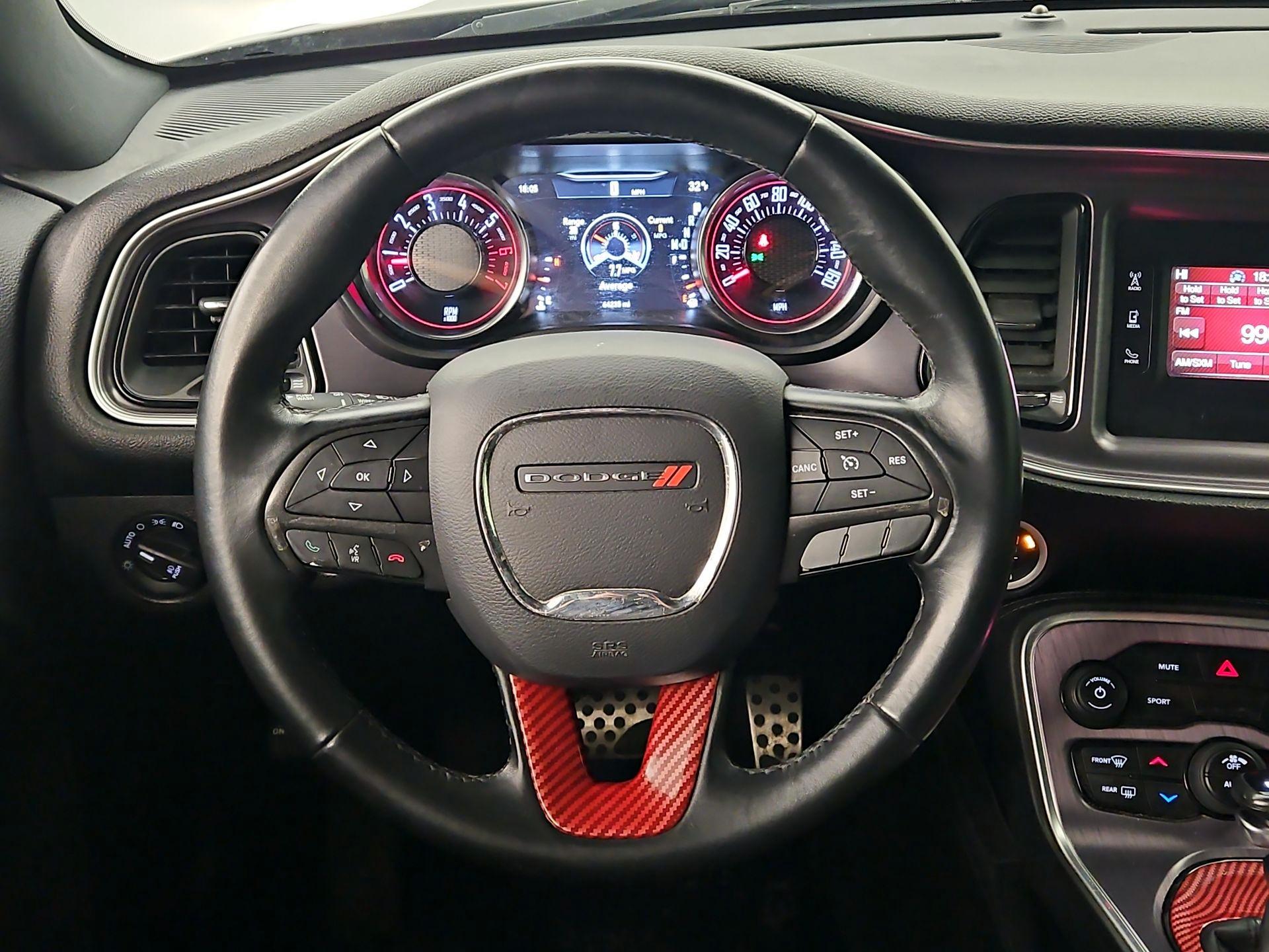 Thumbnail: 2017 Dodge Challenger - 10