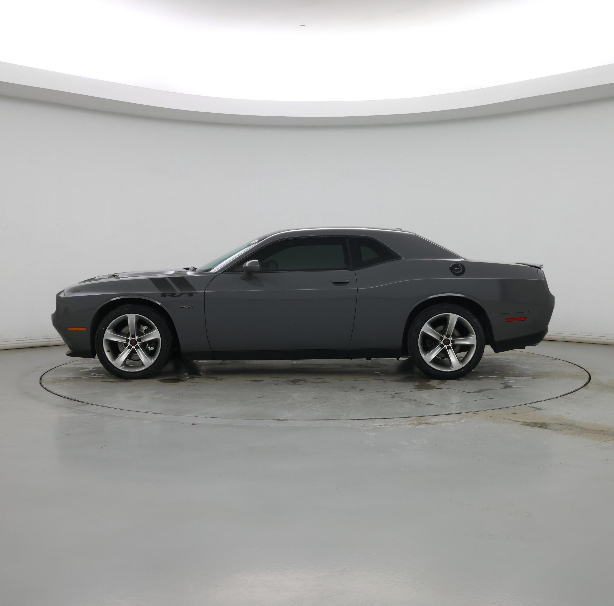 Thumbnail: 2017 Dodge Challenger - 3