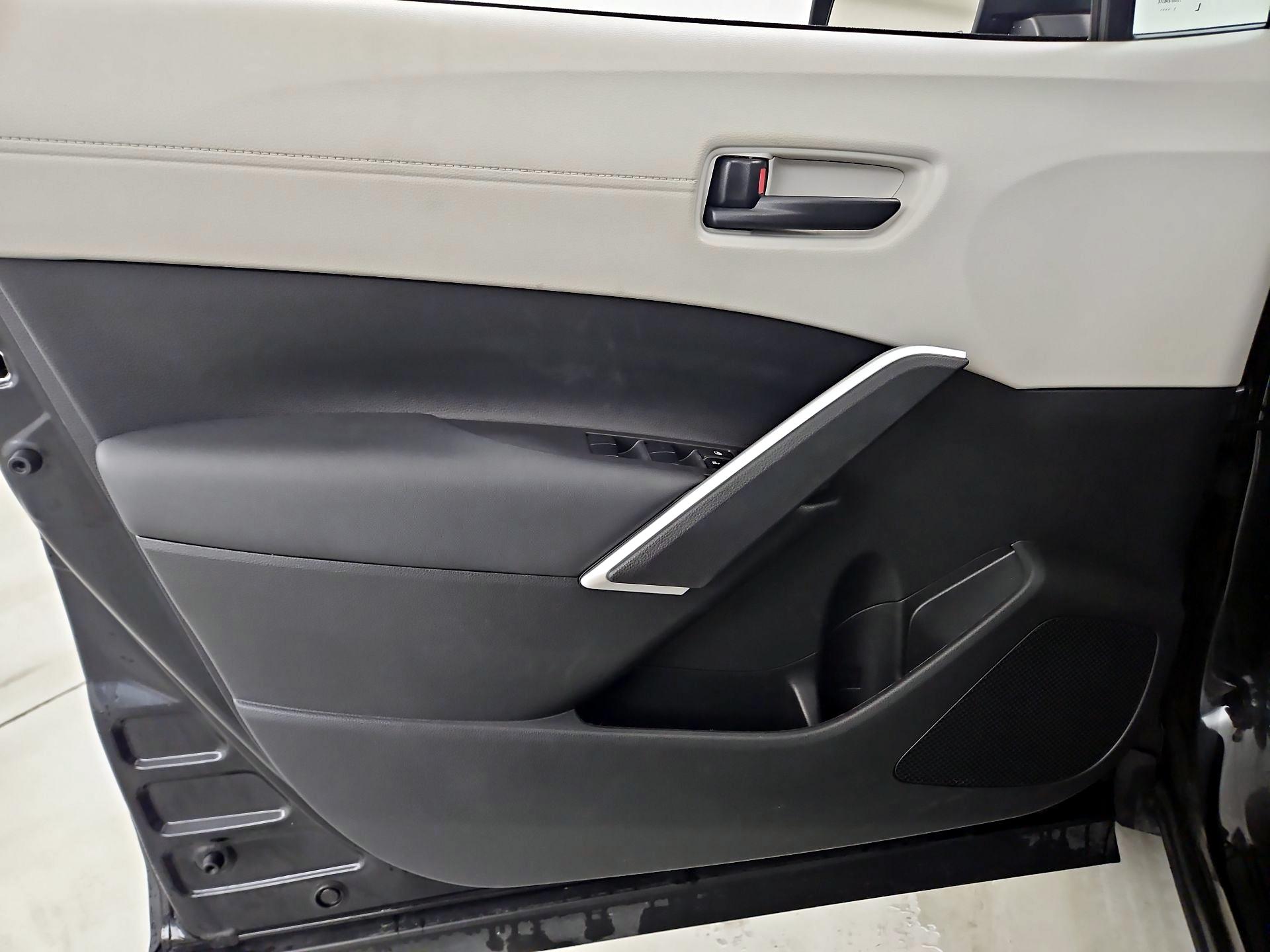 Thumbnail: 2024 Toyota Corolla Cross - 12