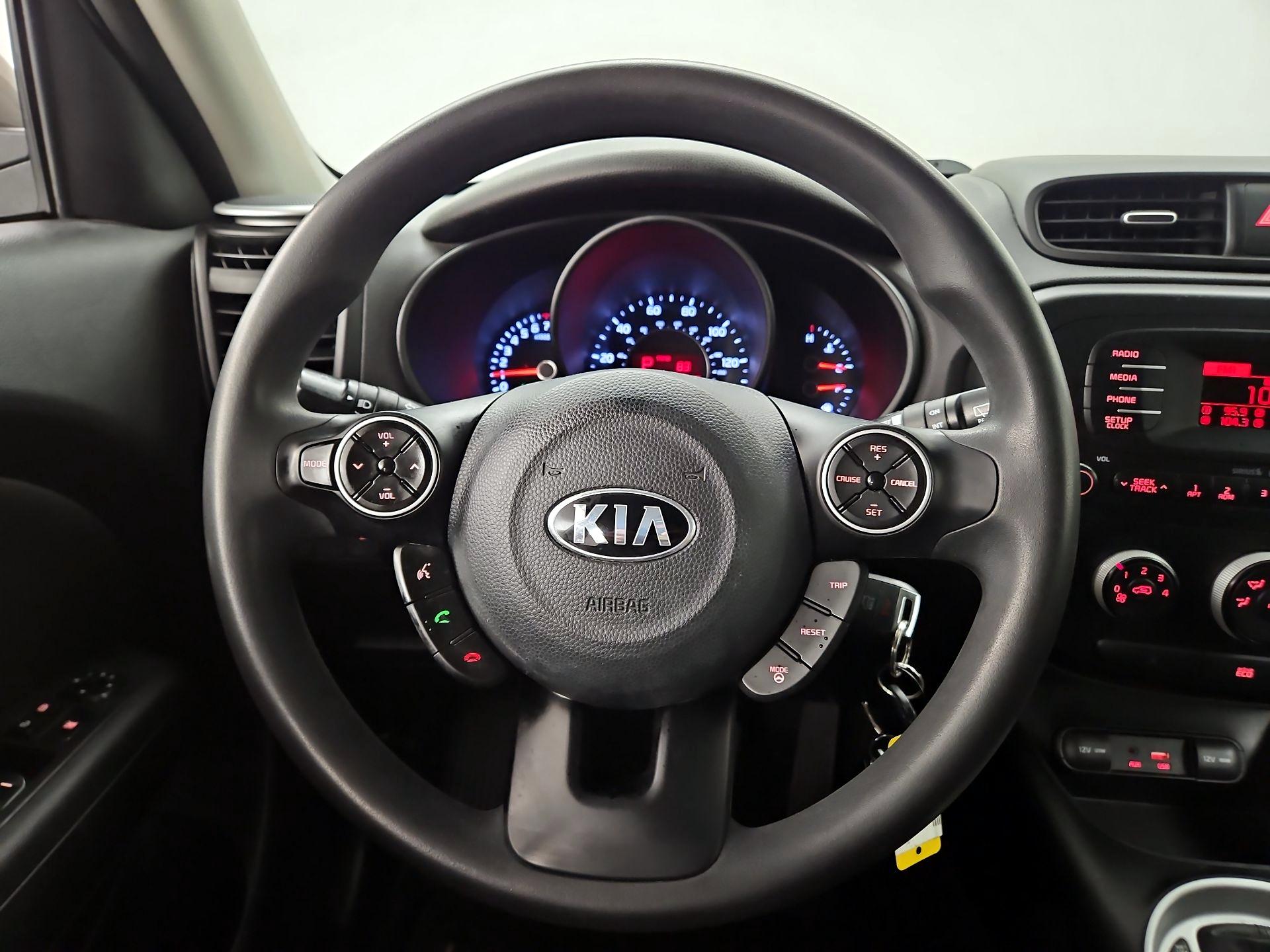 Thumbnail: 2016 Kia Soul - 10