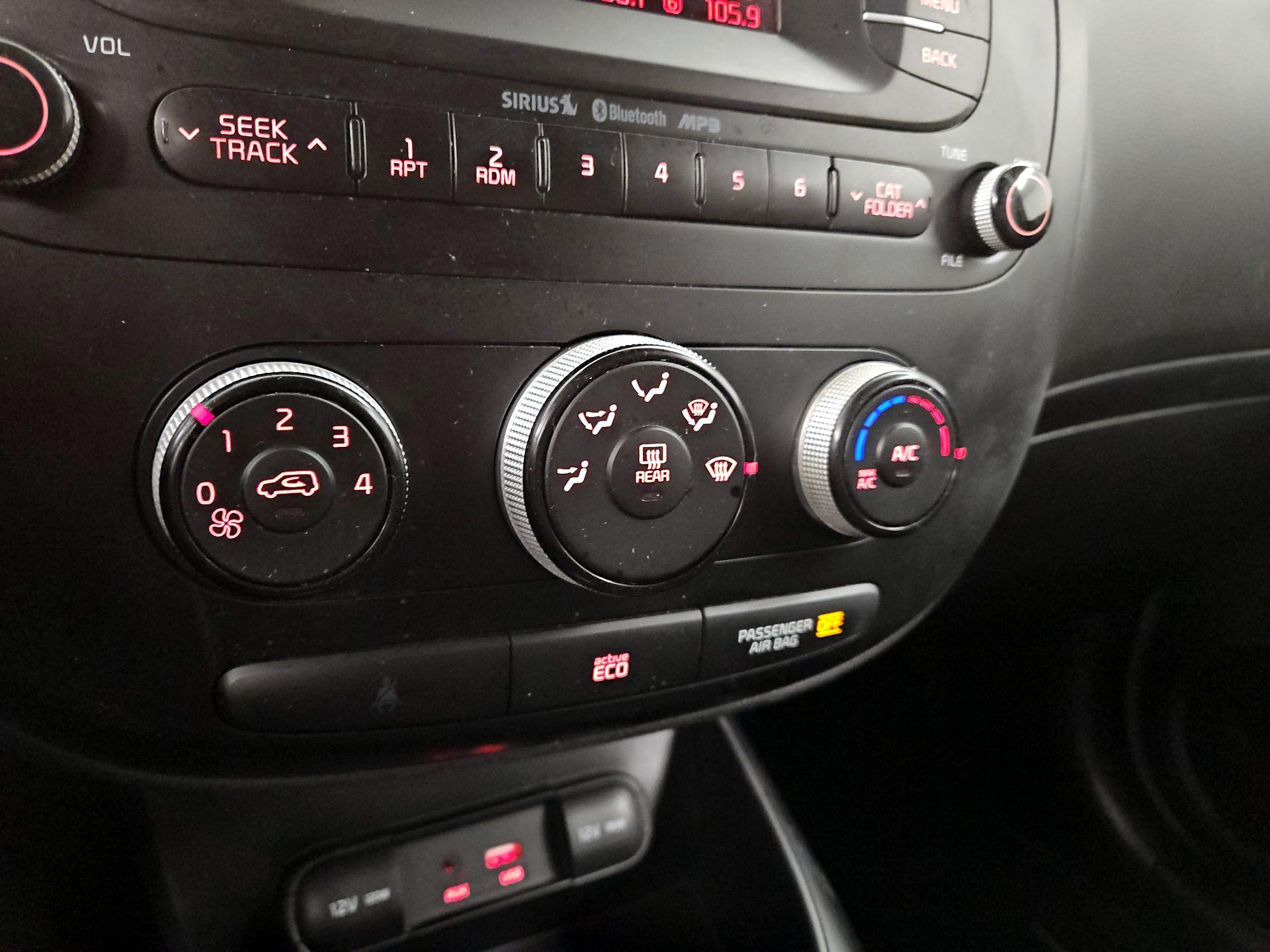 Thumbnail: 2016 Kia Soul - 15