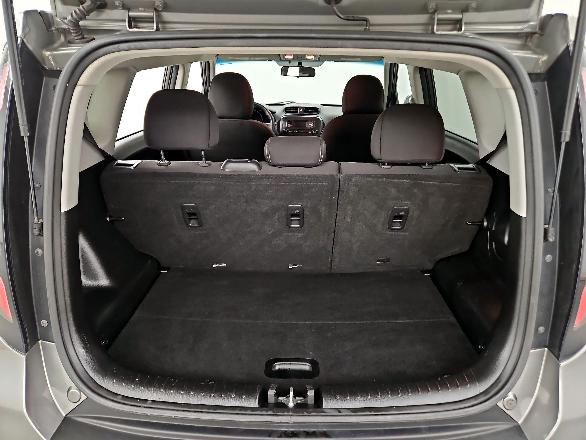 Thumbnail: 2016 Kia Soul - 19