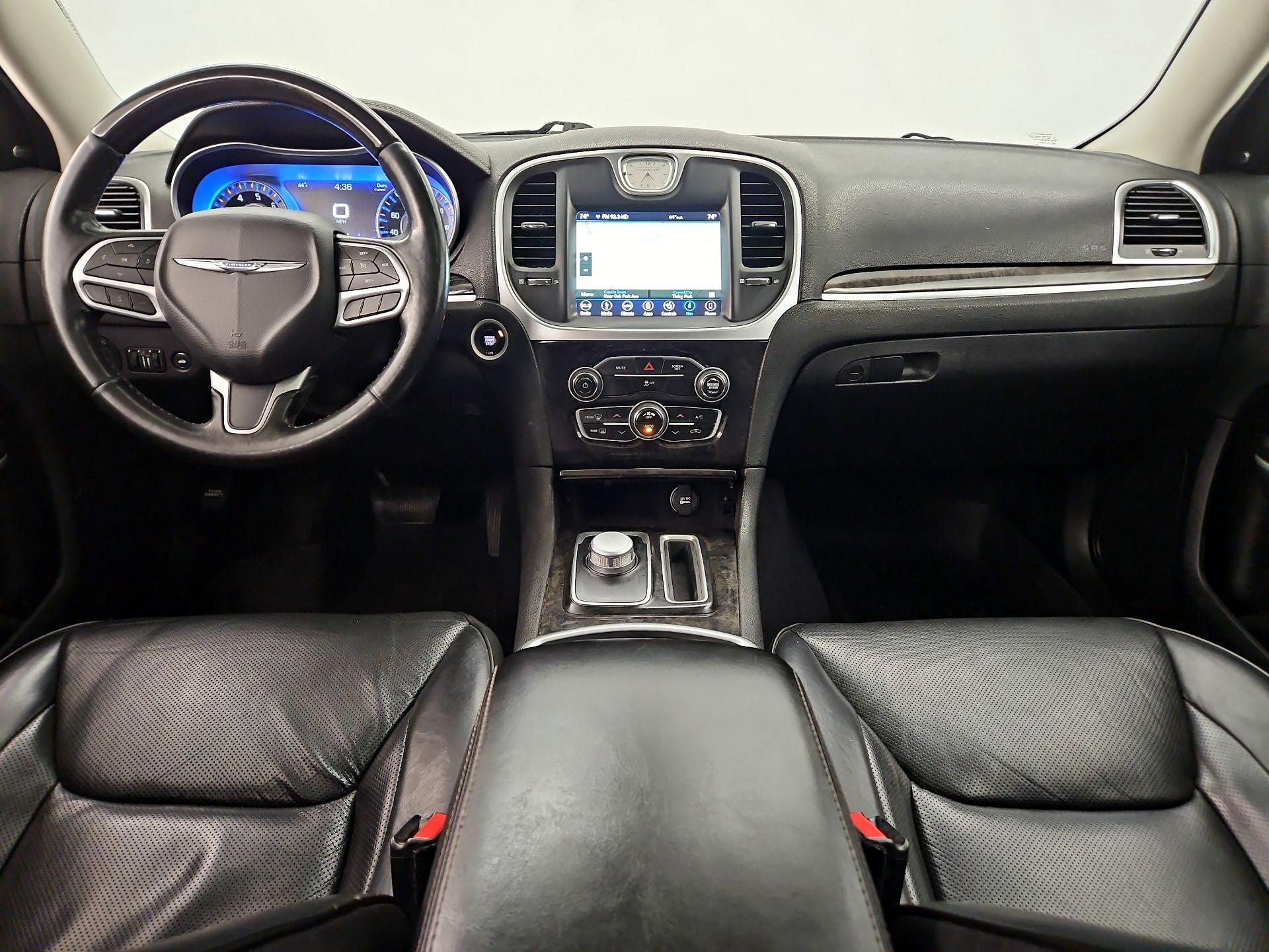 Thumbnail: 2019 Chrysler 300 - 9