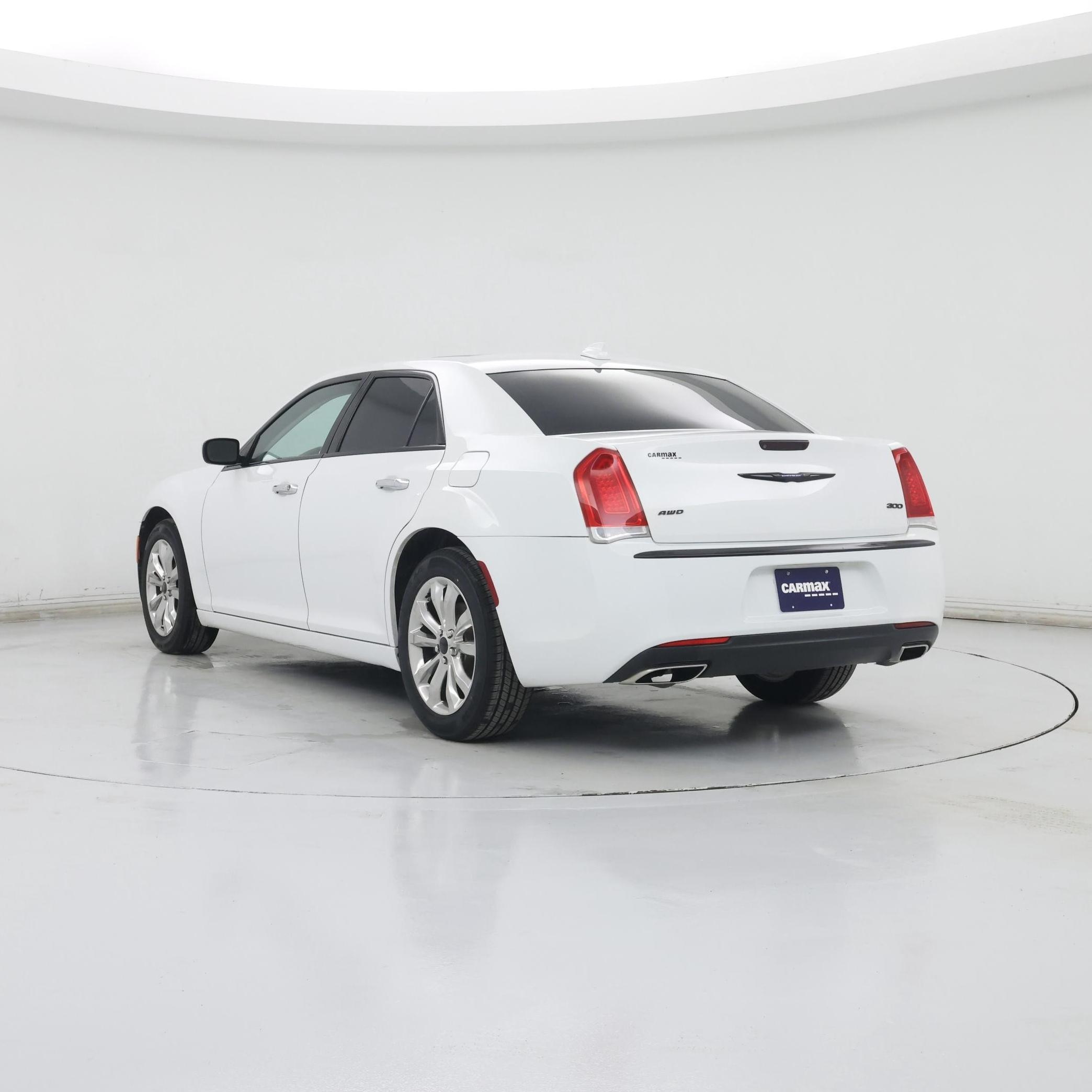 Thumbnail: 2019 Chrysler 300 - 2