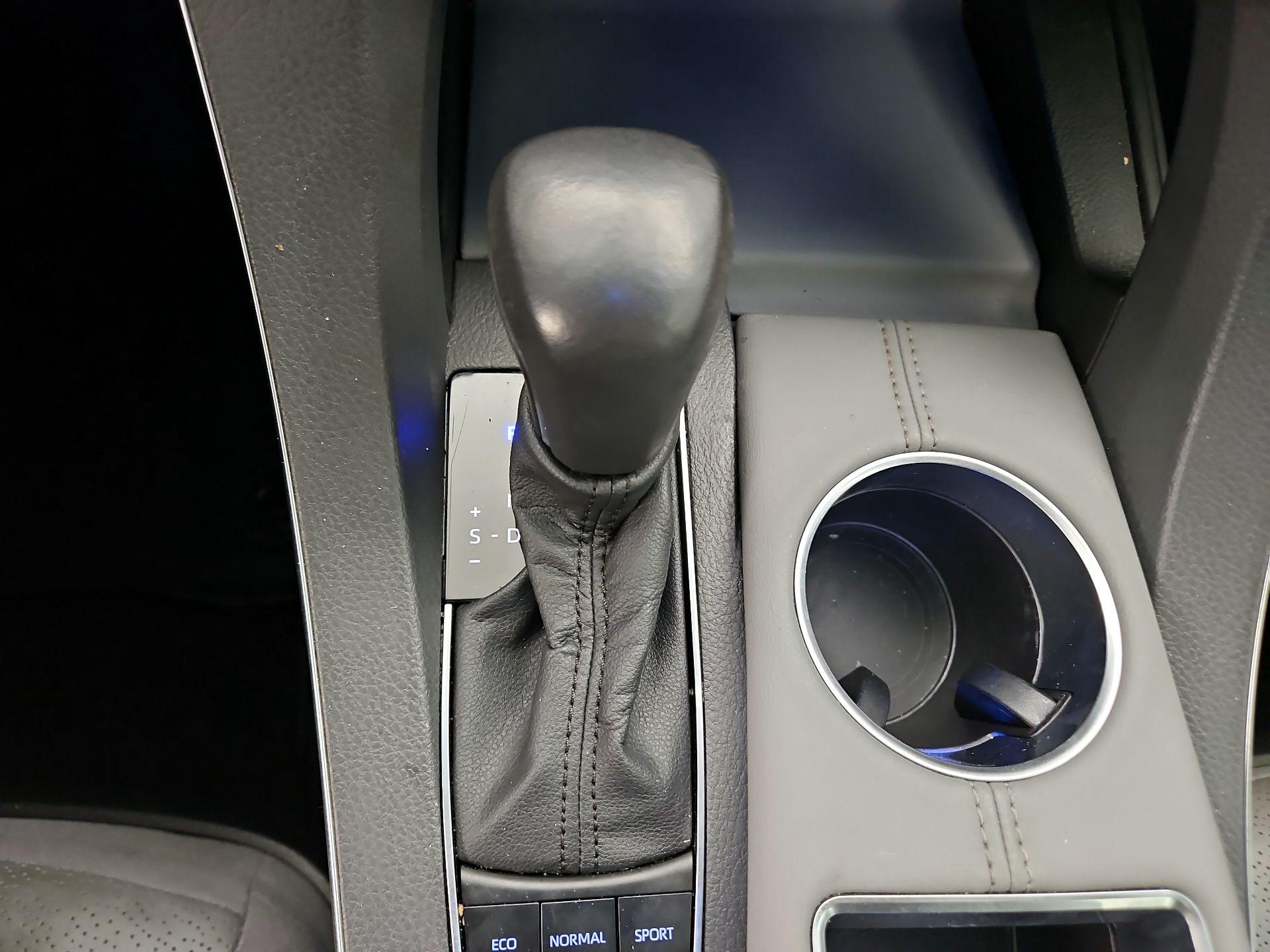 Thumbnail: 2022 Toyota Avalon - 18