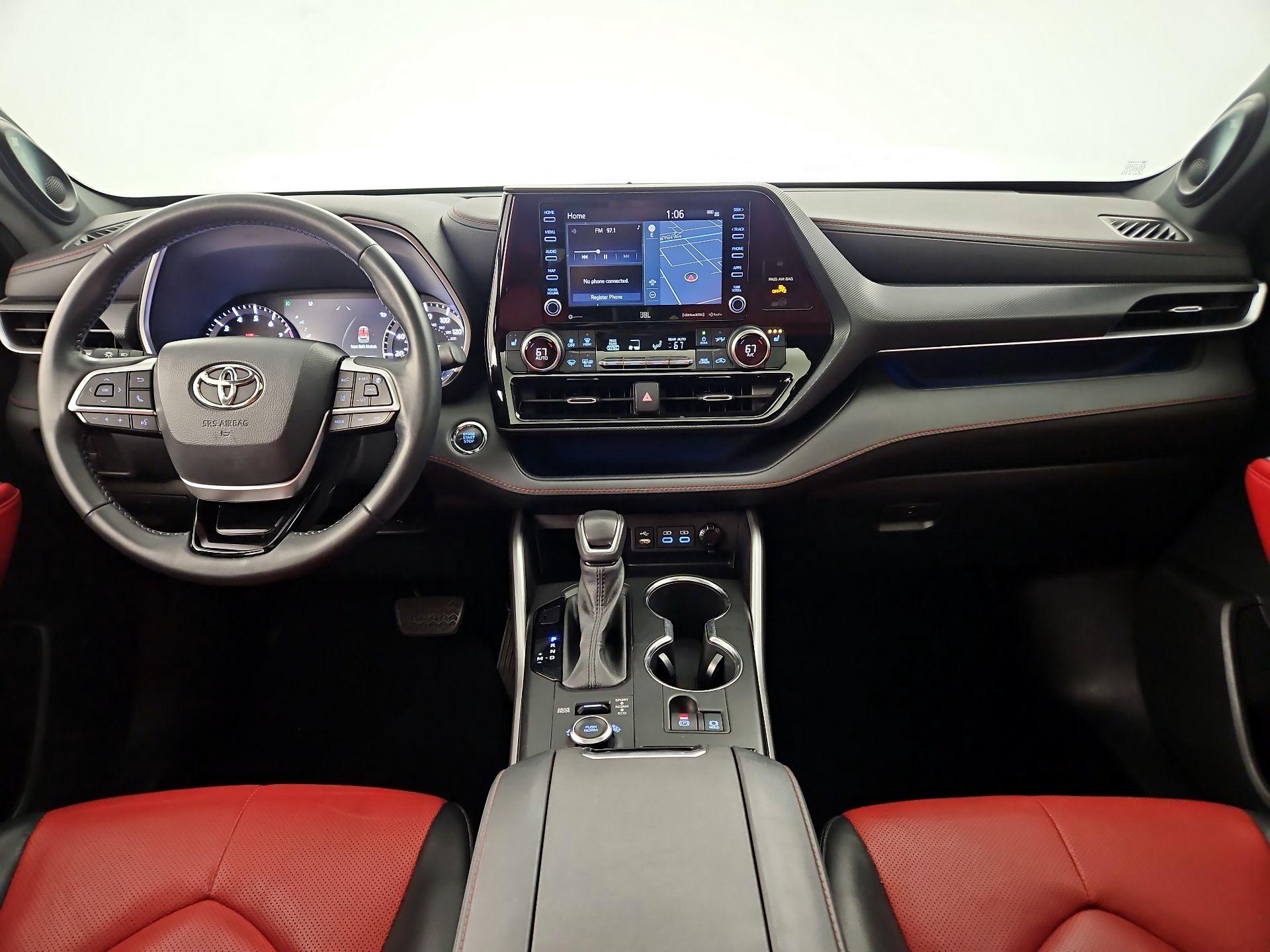 Thumbnail: 2022 Toyota Highlander - 9