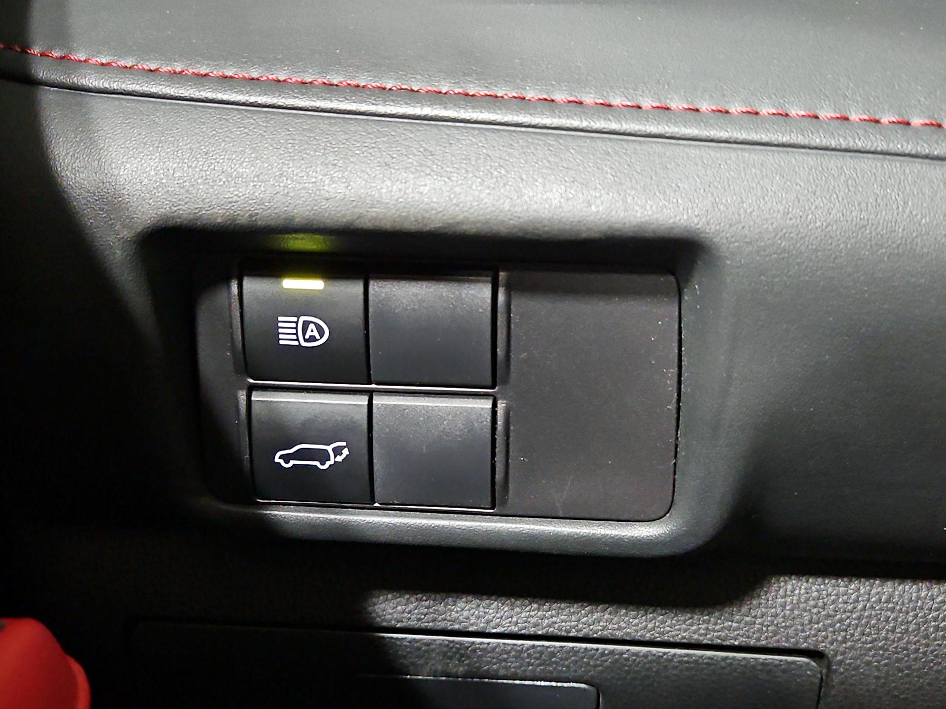 Thumbnail: 2022 Toyota Highlander - 13