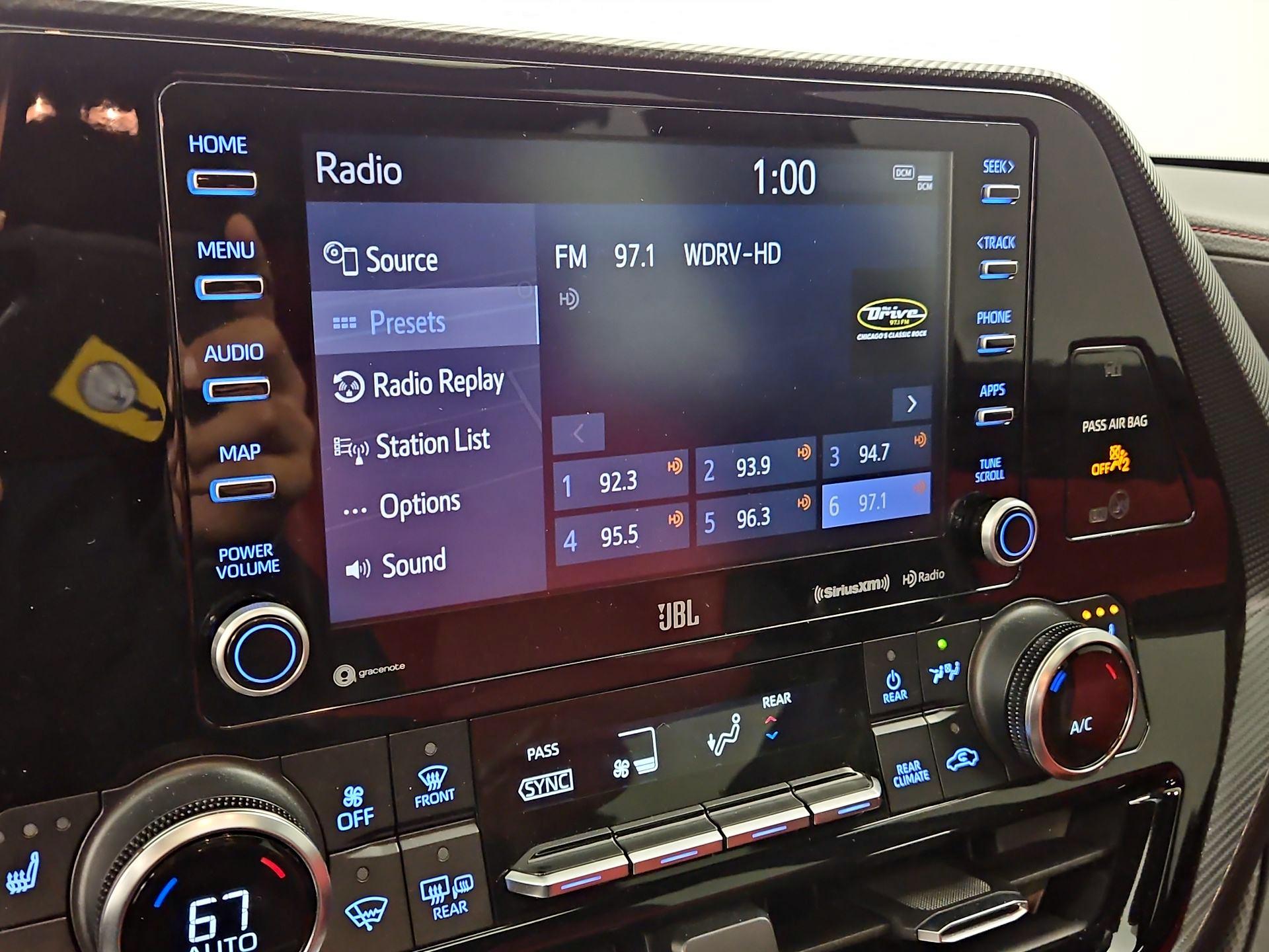 Thumbnail: 2022 Toyota Highlander - 16