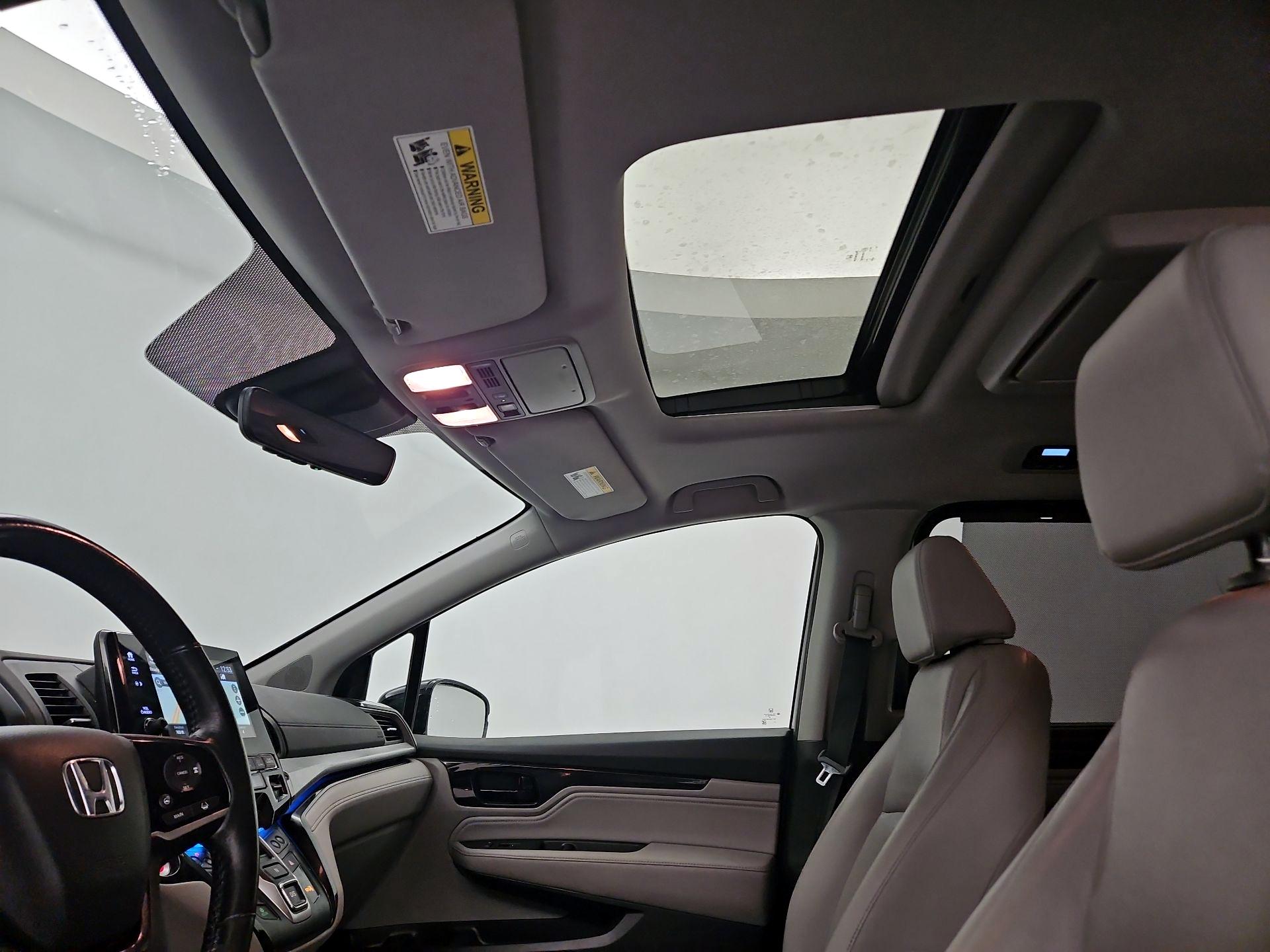 Thumbnail: 2018 Honda Odyssey - 20