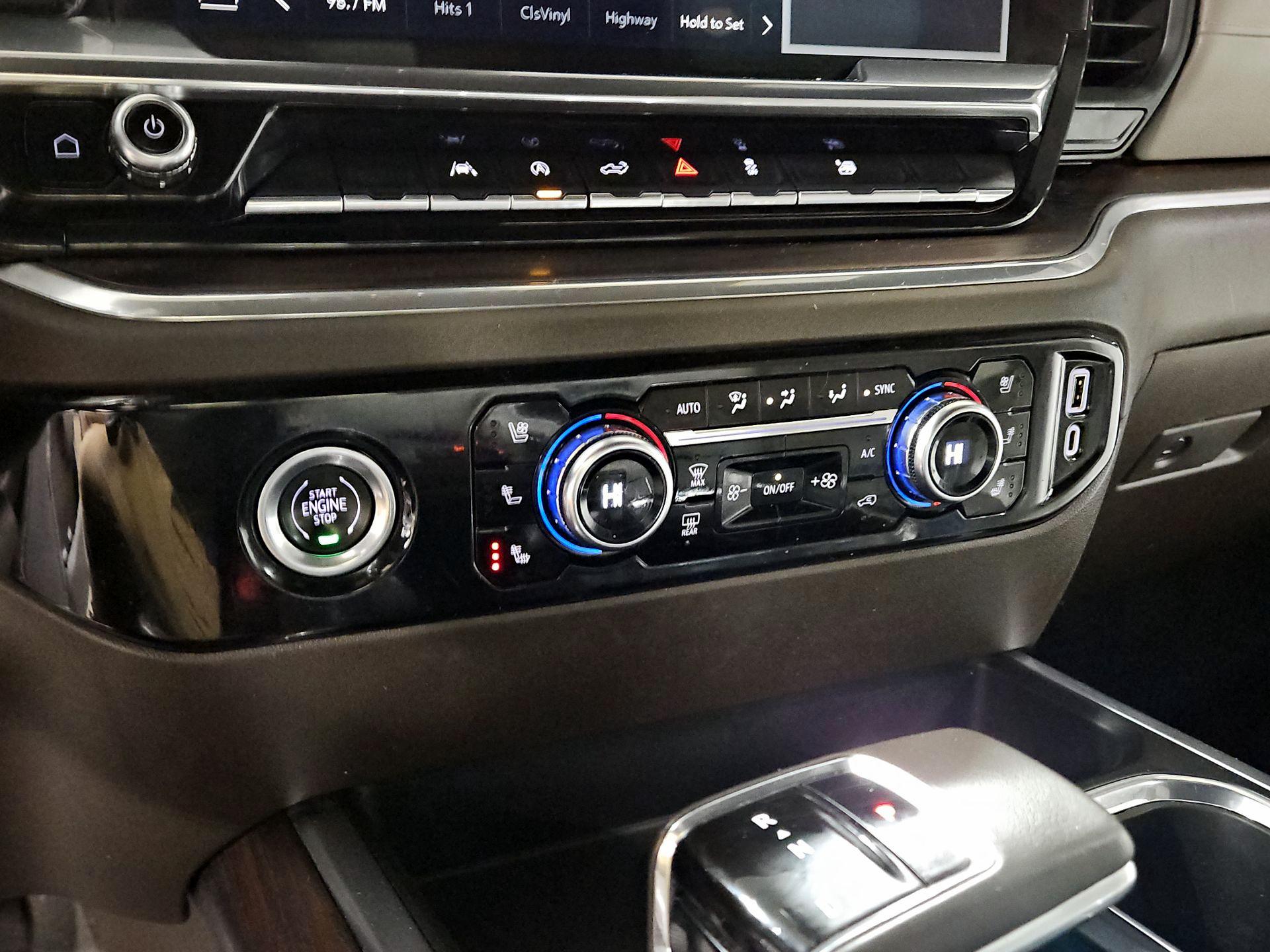 Thumbnail: 2022 GMC Sierra 1500 - 16