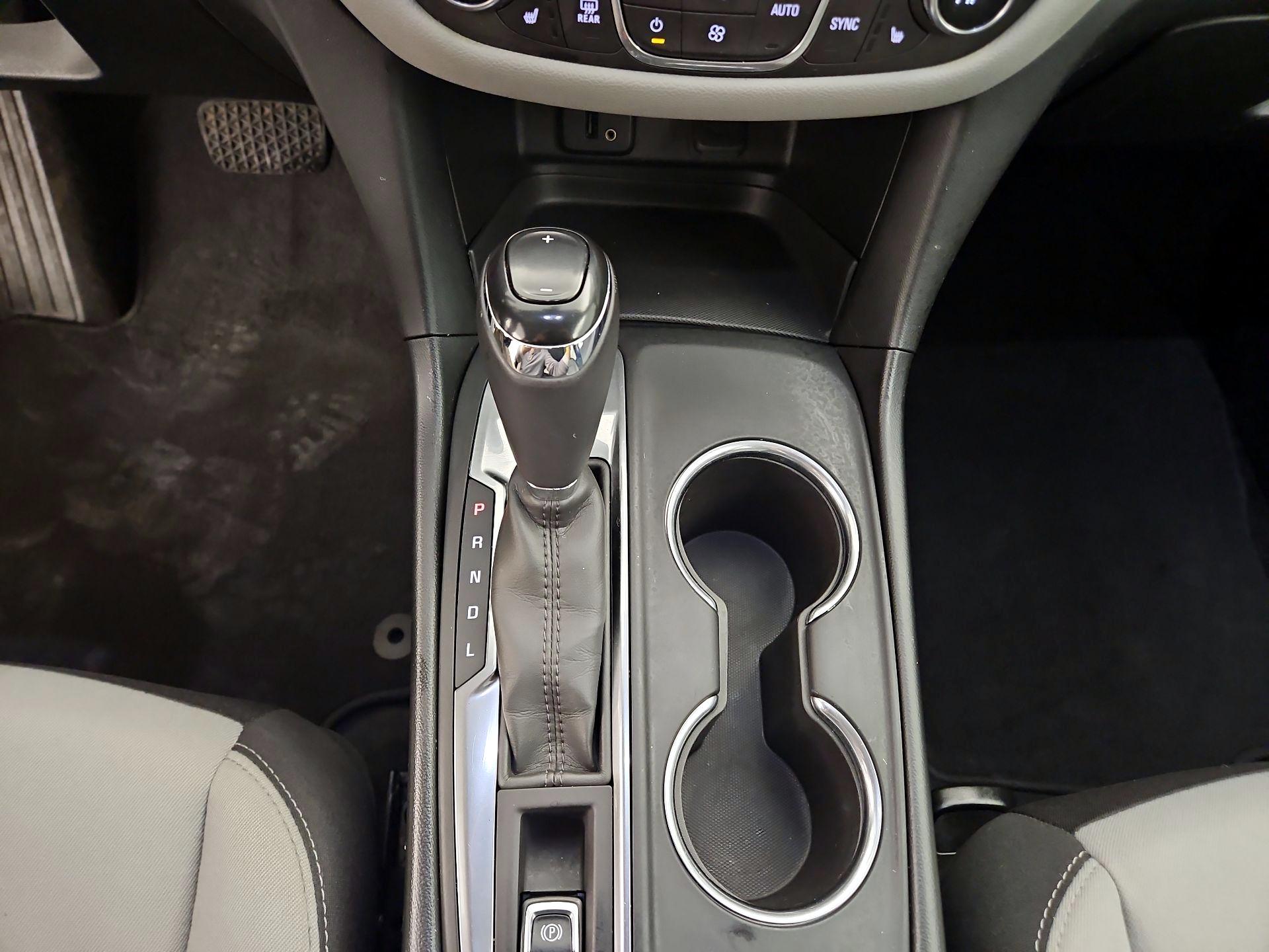 Thumbnail: 2018 Chevrolet Equinox - 17