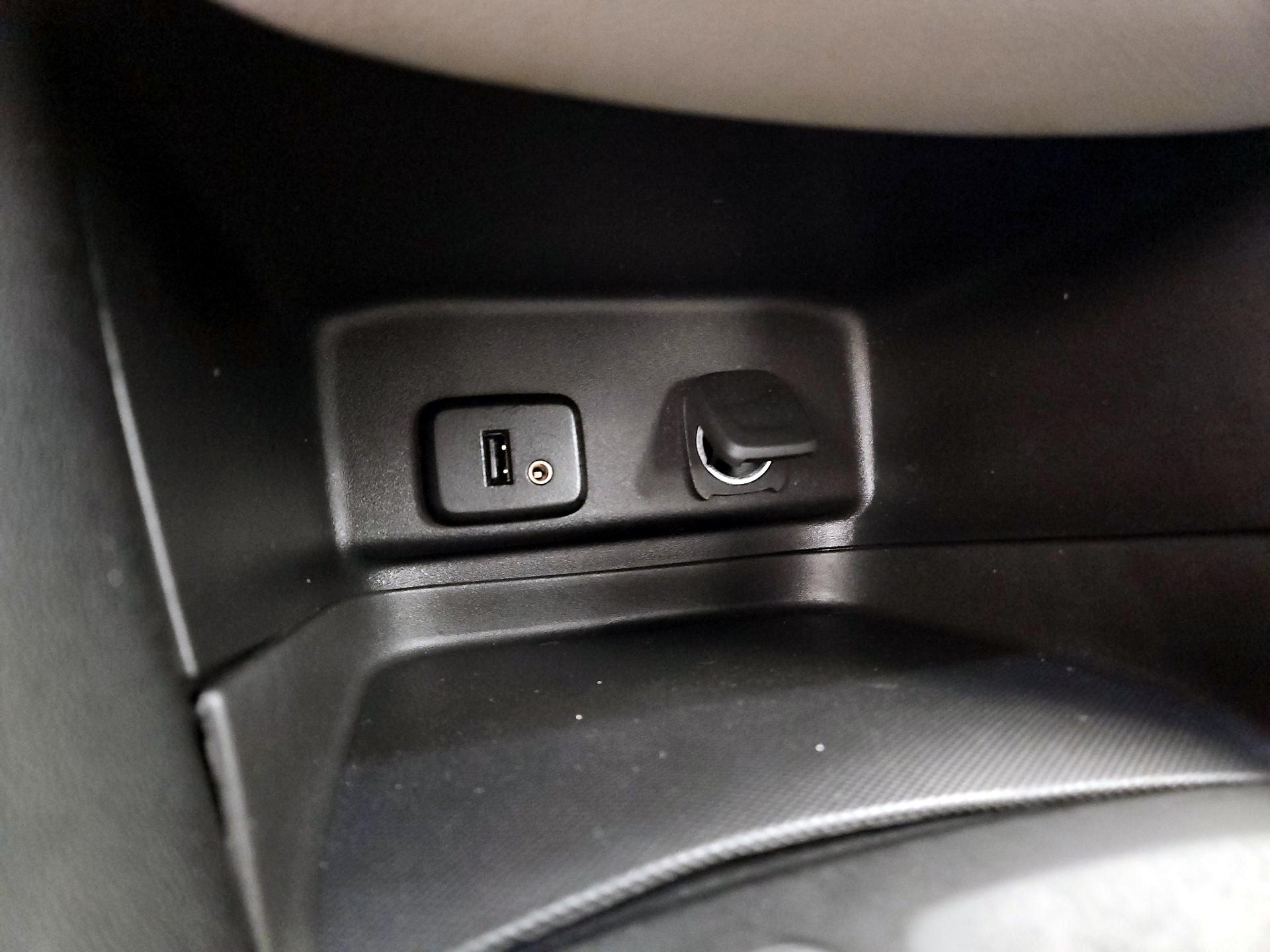 Thumbnail: 2018 Chevrolet Equinox - 18