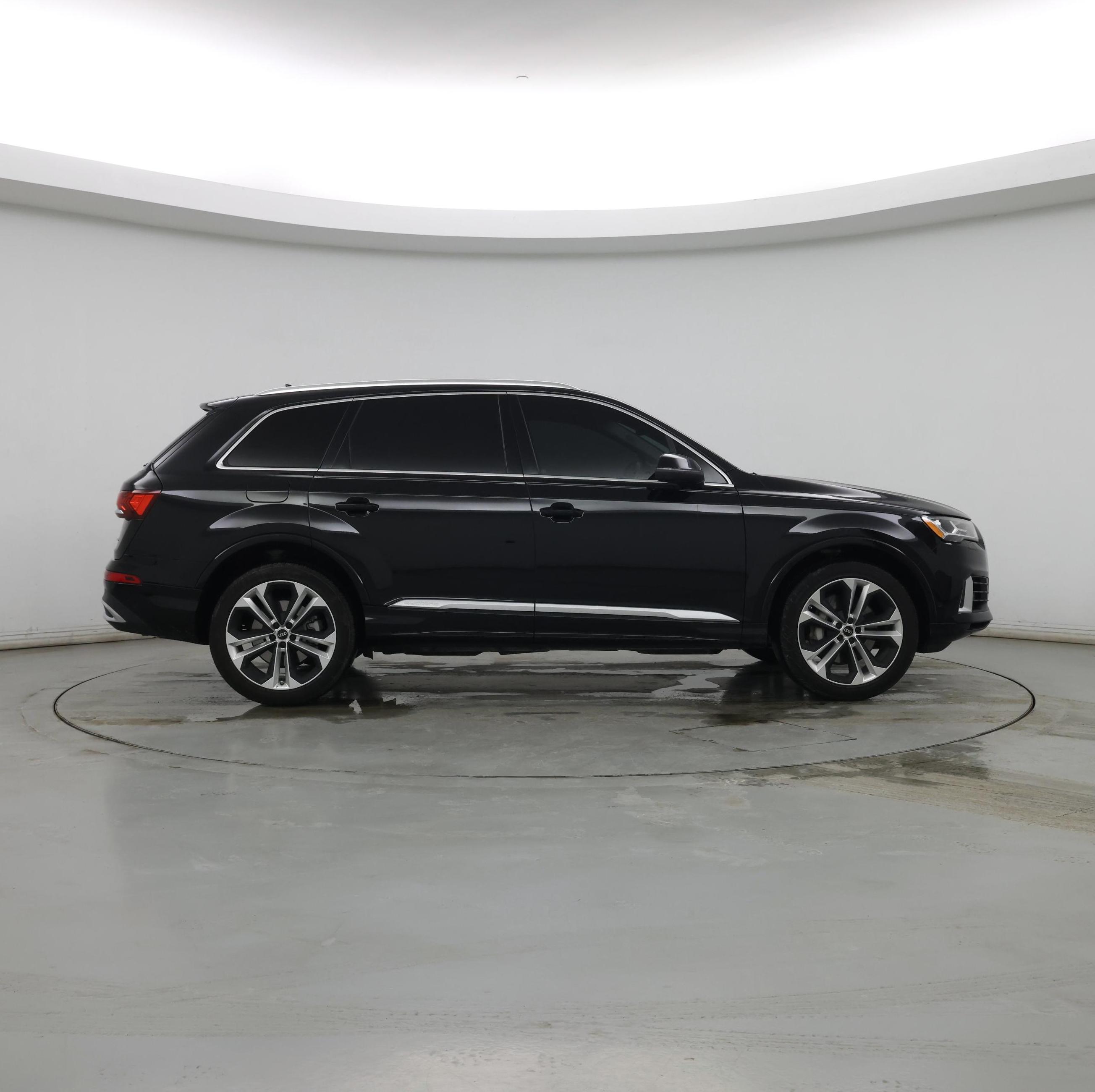 Thumbnail: 2022 Audi Q7 - 7