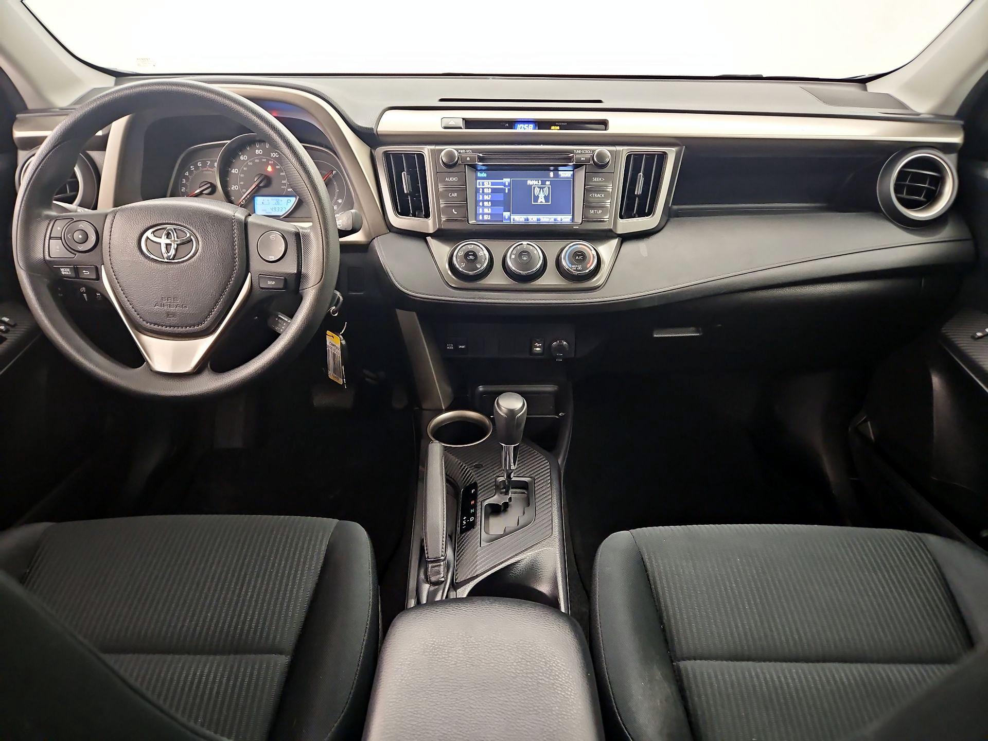 Thumbnail: 2015 Toyota RAV4 - 9