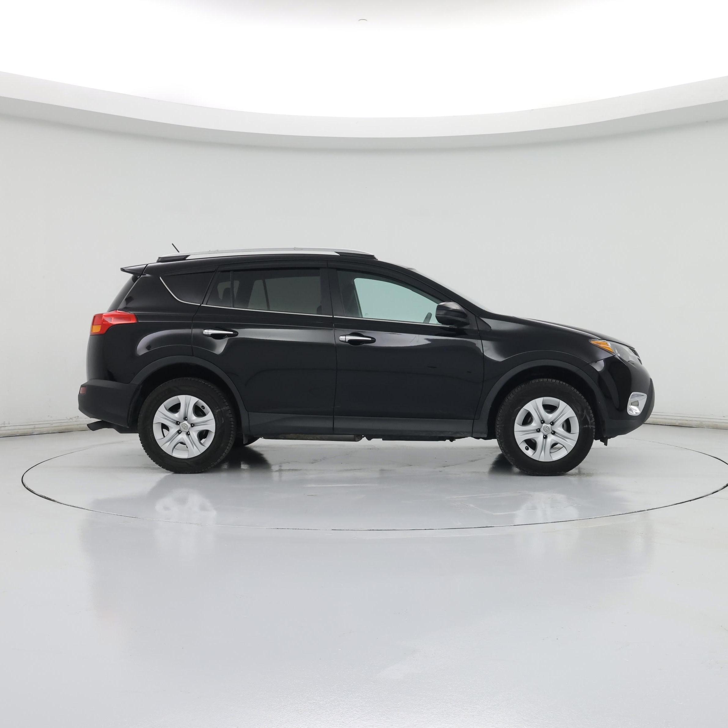 Thumbnail: 2015 Toyota RAV4 - 7
