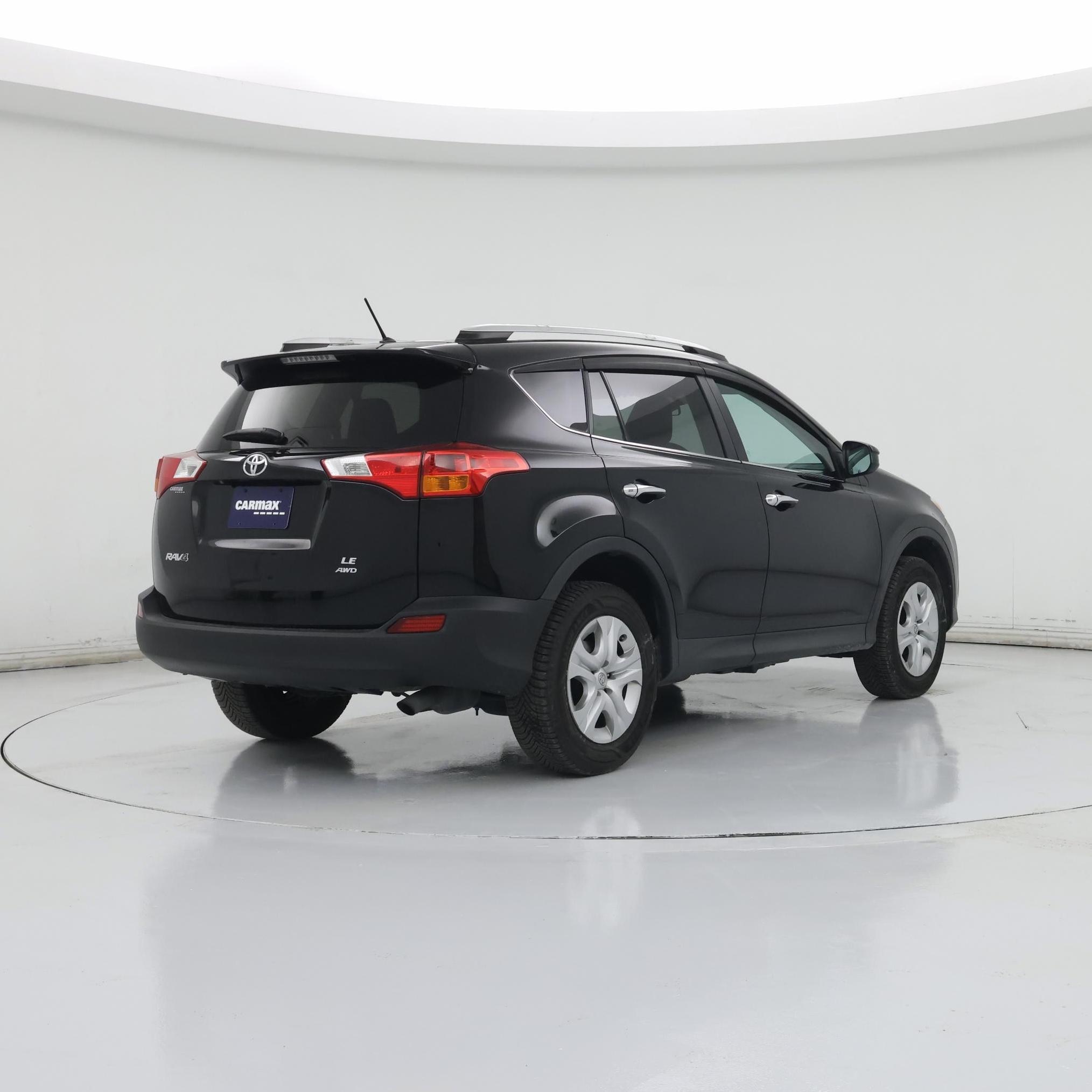 Thumbnail: 2015 Toyota RAV4 - 8