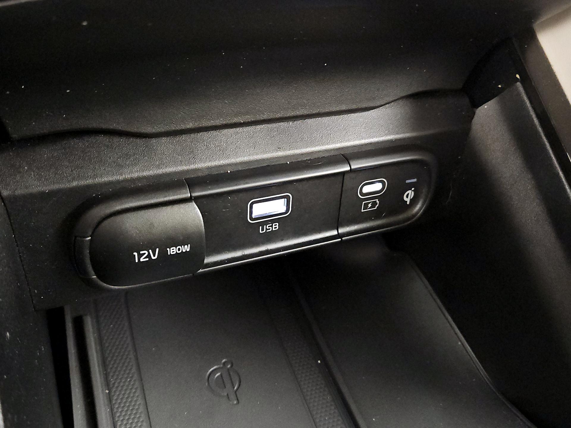 Thumbnail: 2023 Kia Telluride - 19