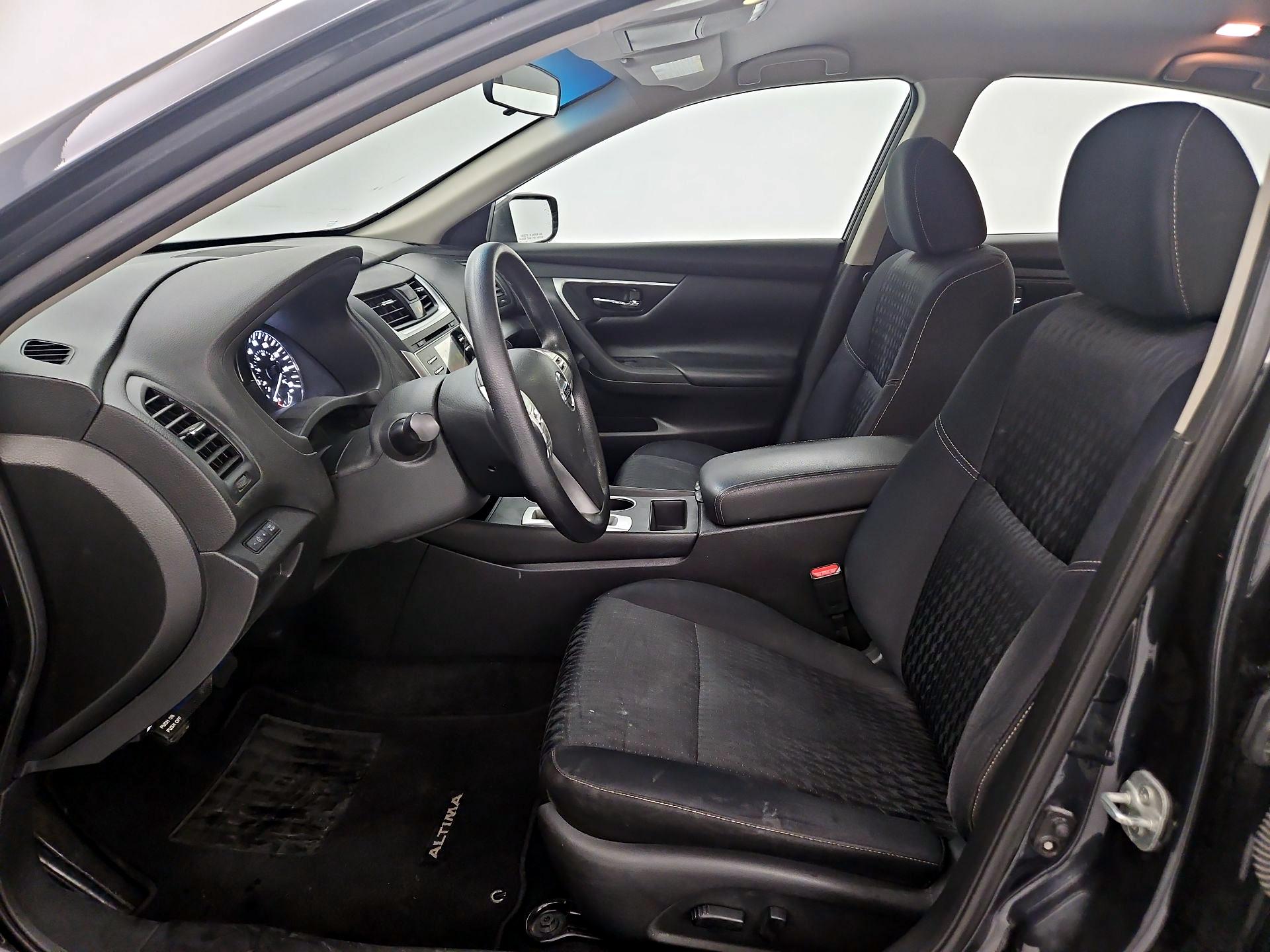 Thumbnail: 2018 Nissan Altima - 11