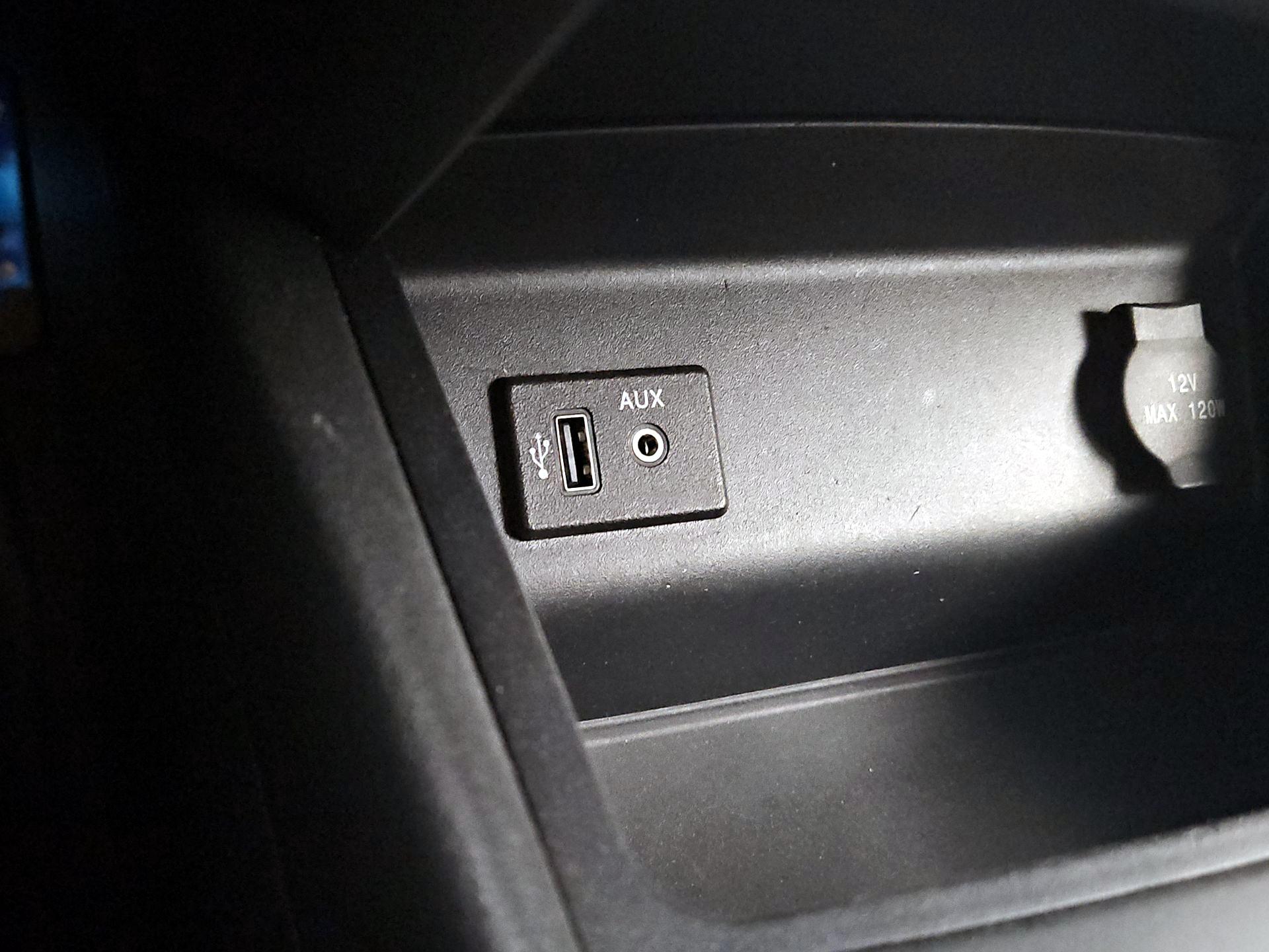 Thumbnail: 2018 Nissan Altima - 18