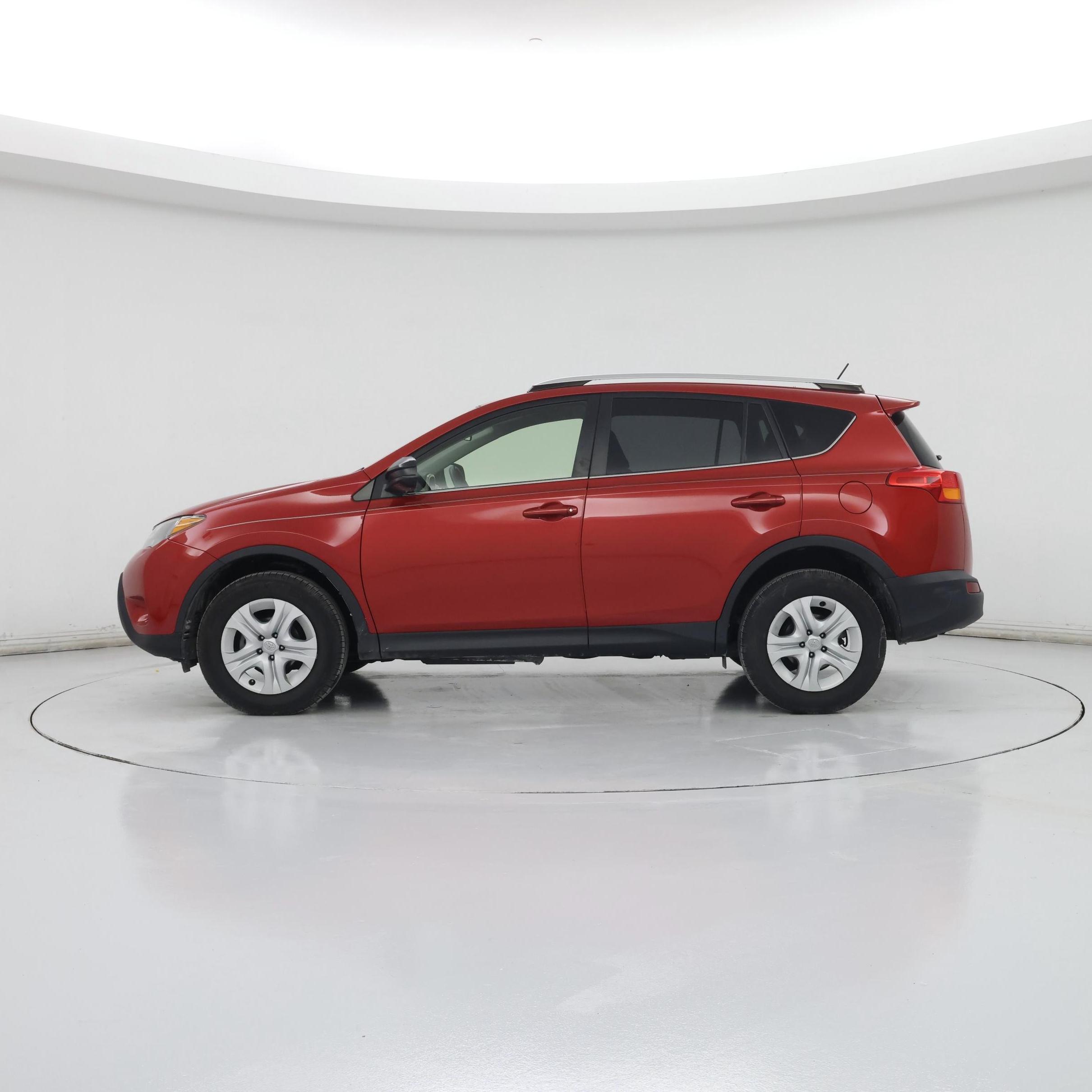 Thumbnail: 2015 Toyota RAV4 - 3