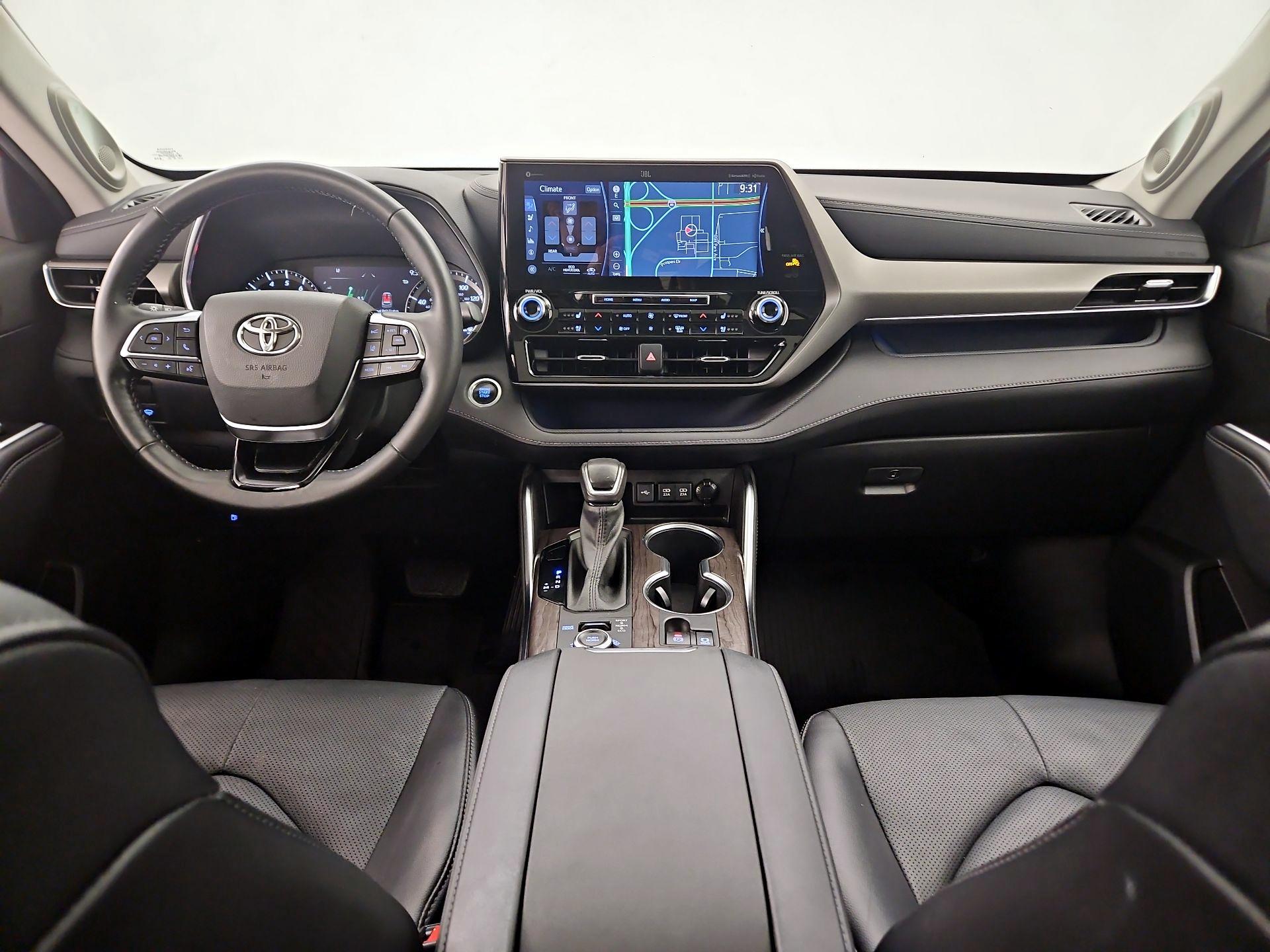 Thumbnail: 2021 Toyota Highlander - 9