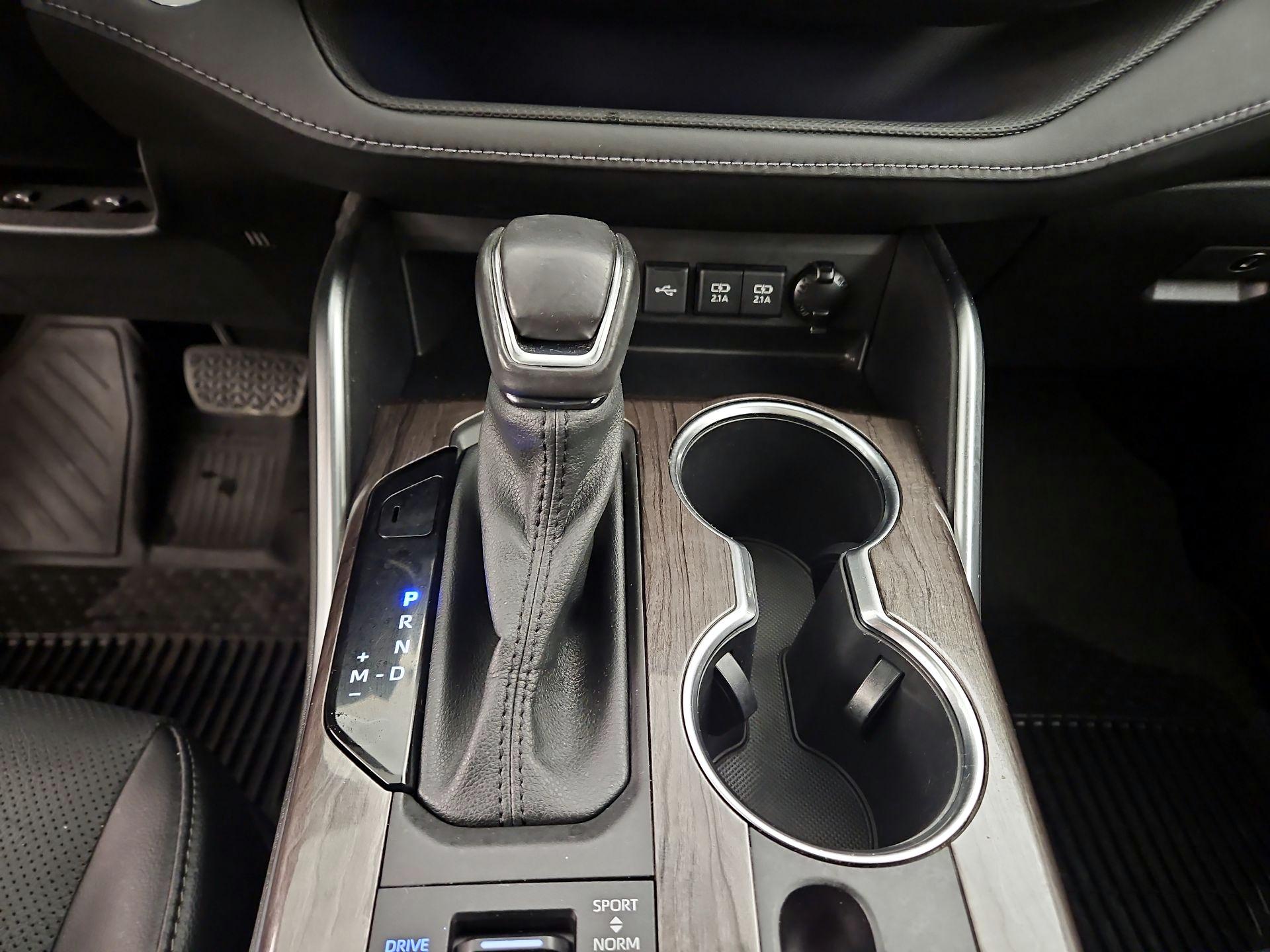 Thumbnail: 2021 Toyota Highlander - 18