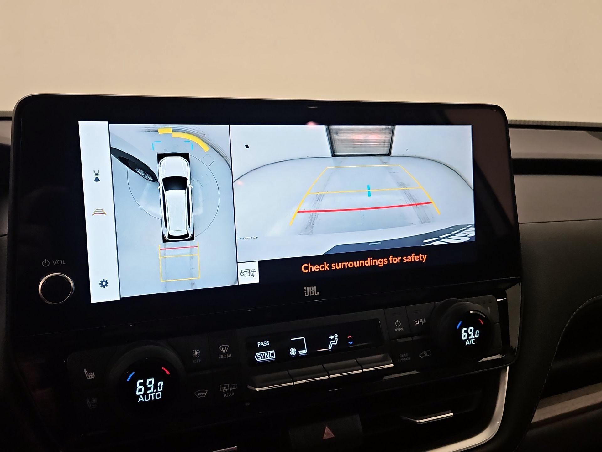 Thumbnail: 2025 Toyota Highlander - 14