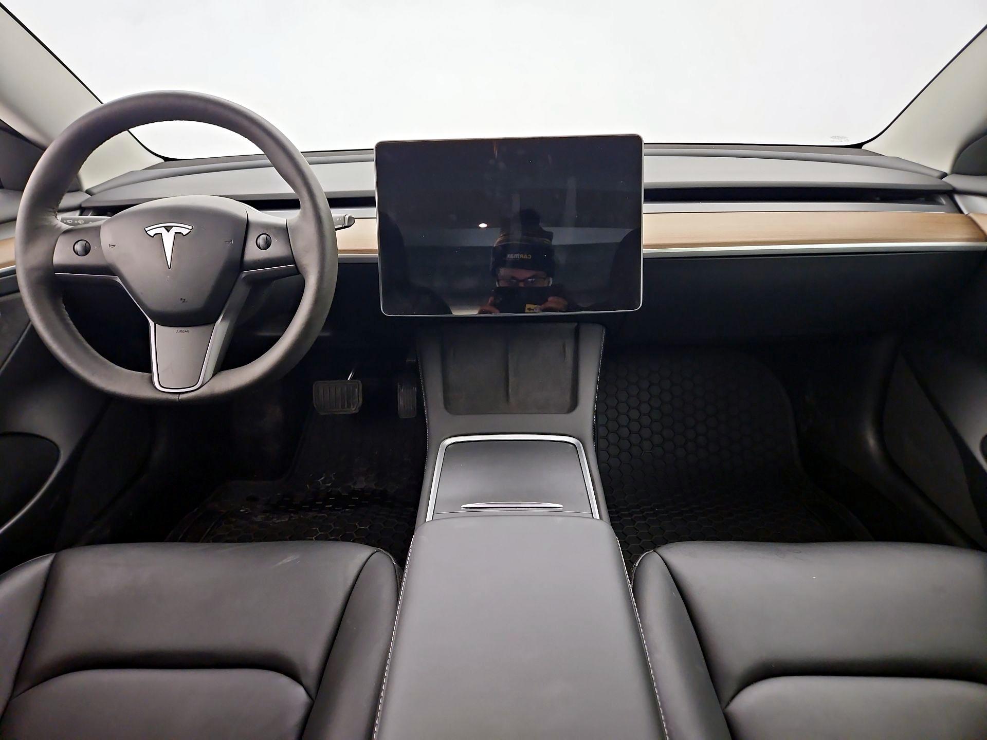 Thumbnail: 2023 Tesla Model 3 - 9